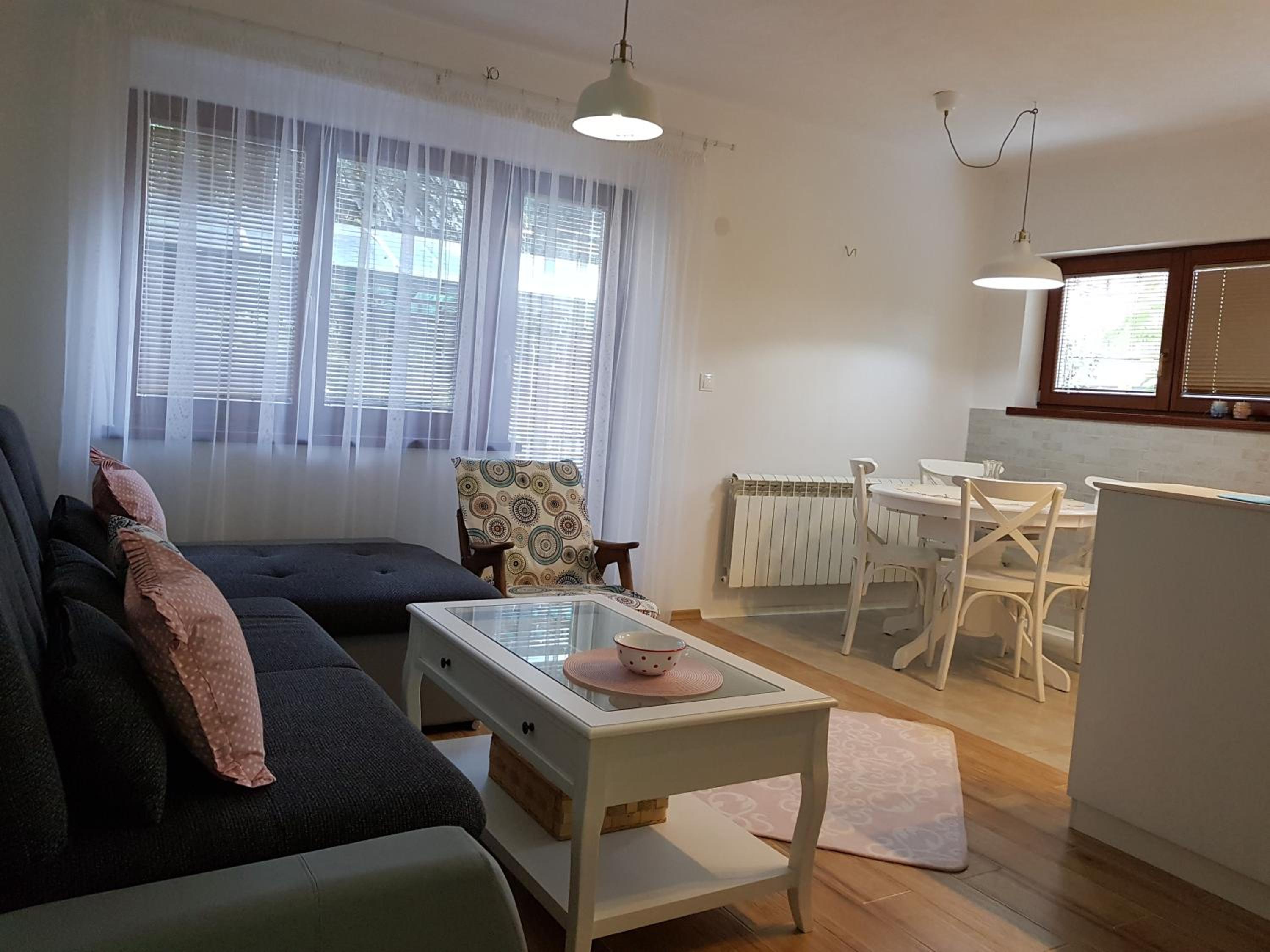 Nance Apartment 1 - Quiet, Cozy, Neat and Near