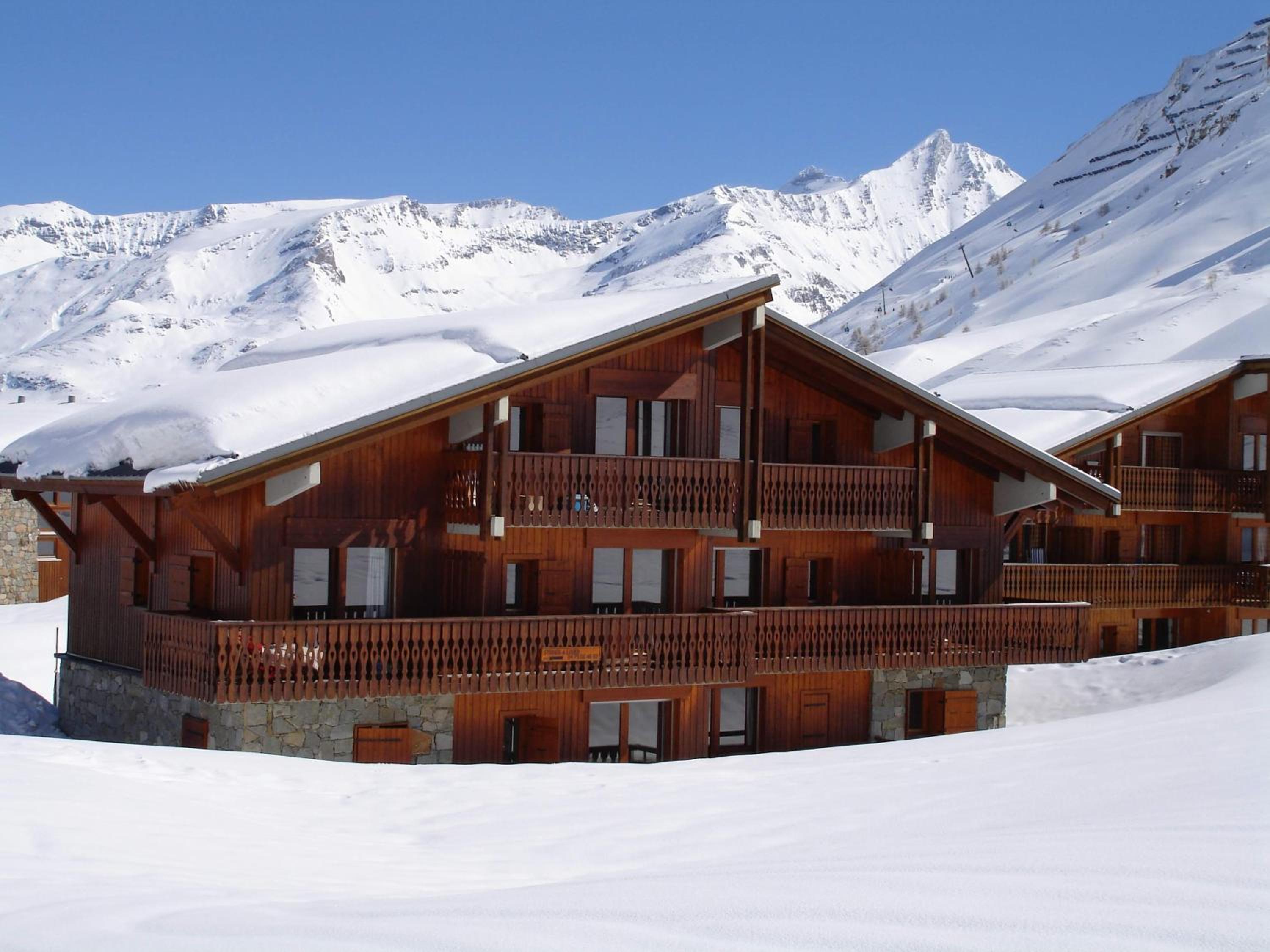 Chalet Le Grand Cap view 2
