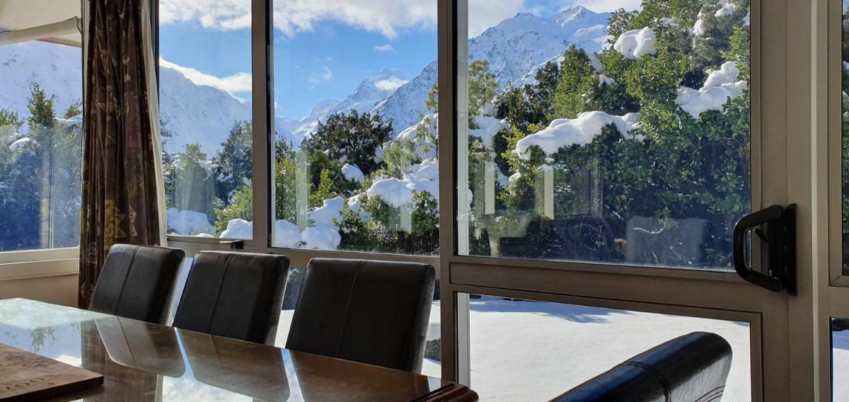 Aoraki Alpine Chalet view 2