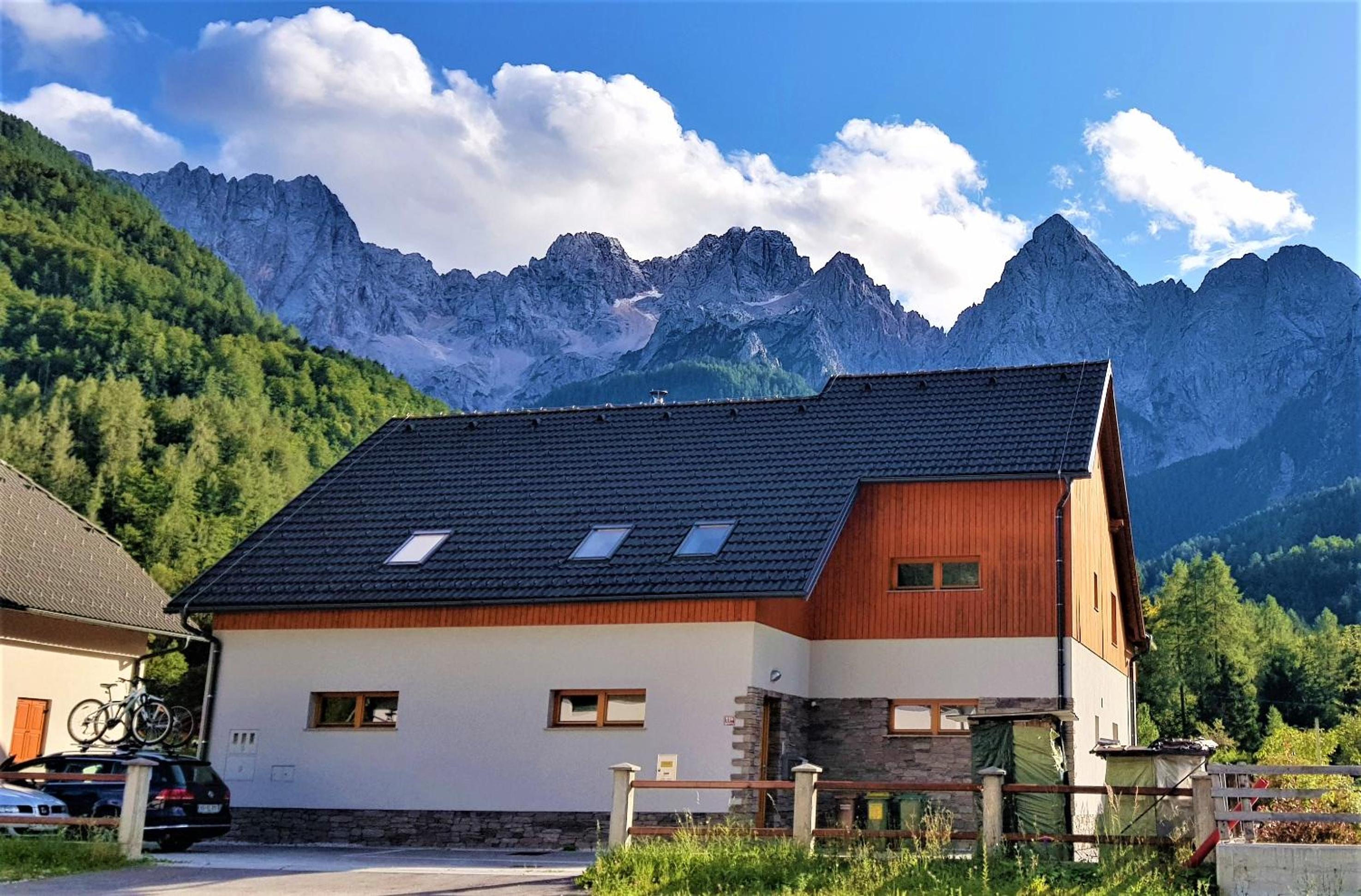 Mountain peaks Apartment with Sauna view 2