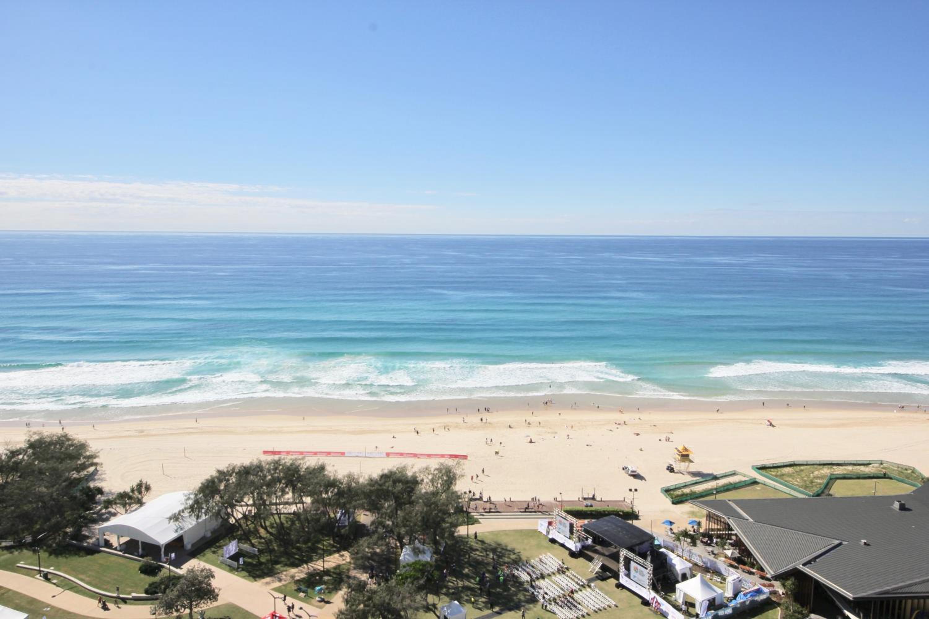 Beachfront on Oasis Centre, Air on Broadbeach 1503