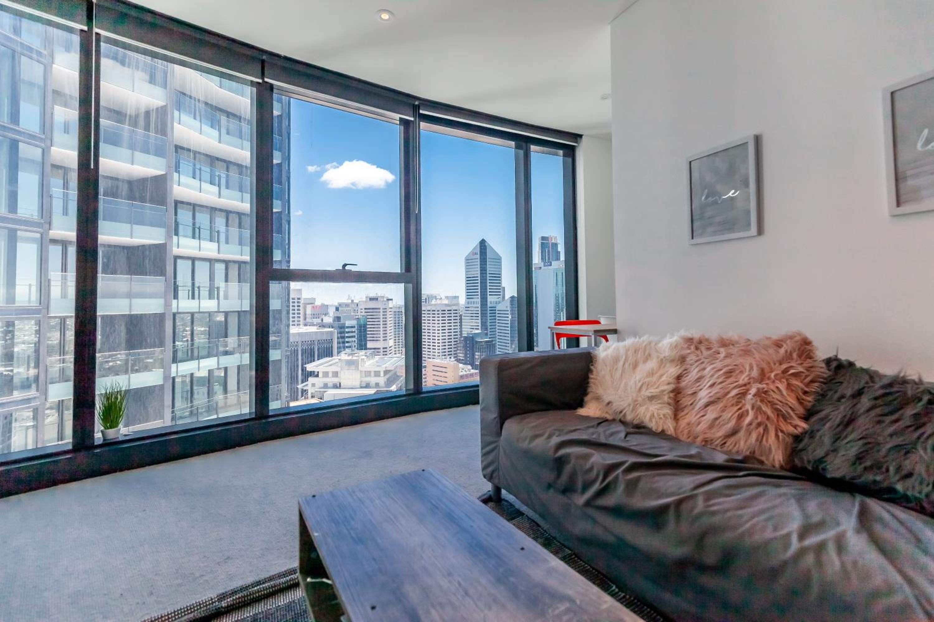 AirTrip Apartment on Margaret Street in CBD