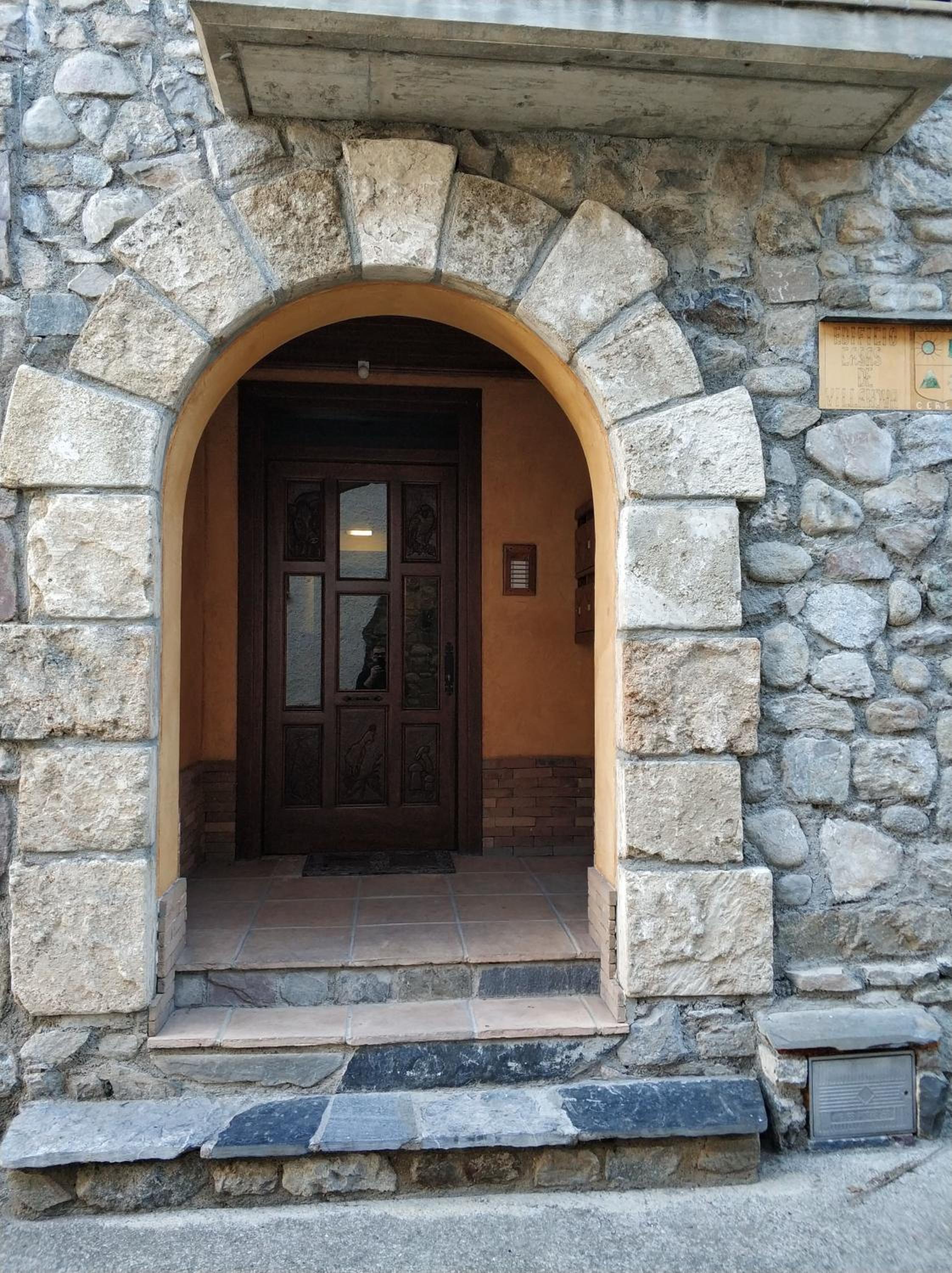 Inmocyma Casa Estrac view 2