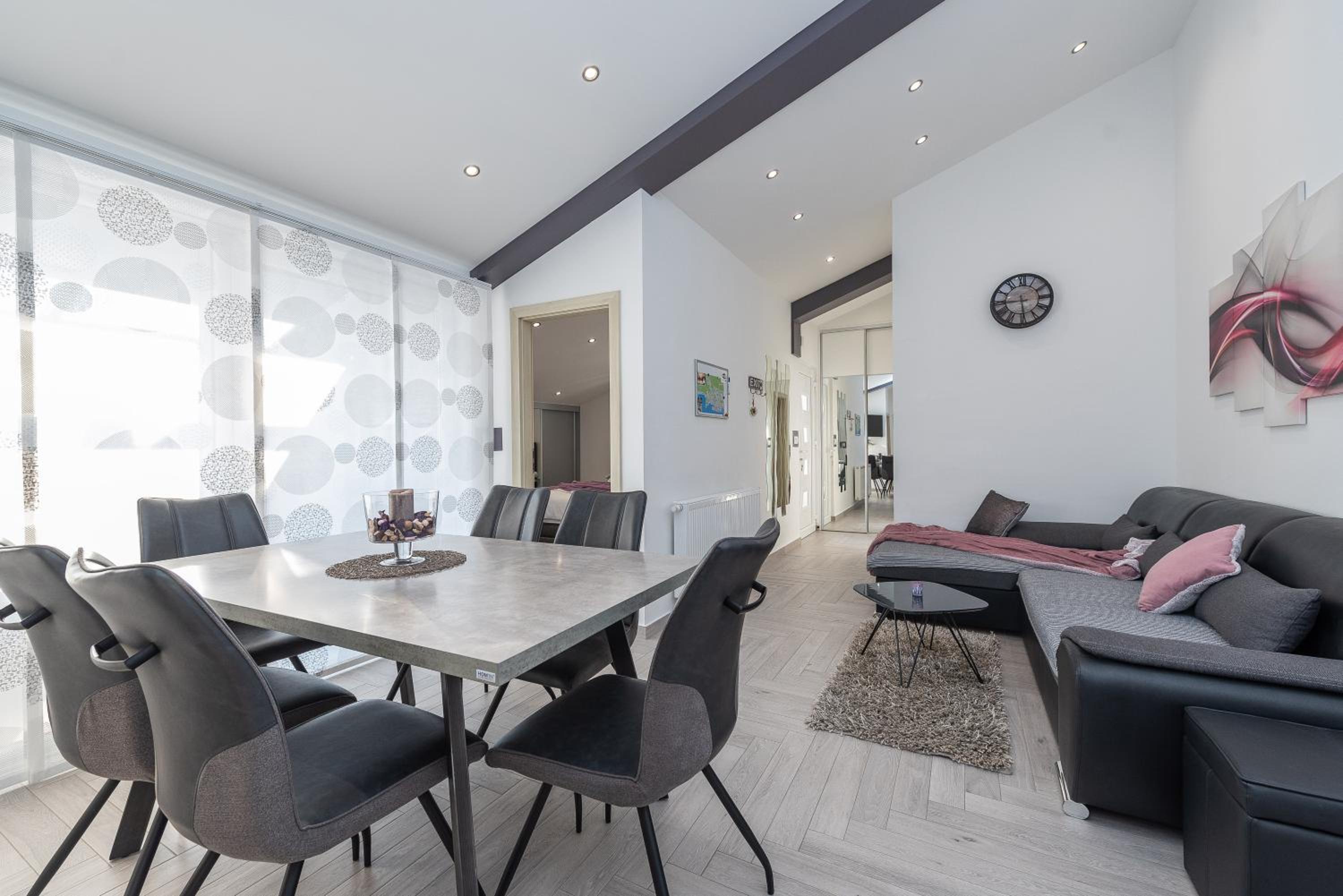 Apartments Luky view 4