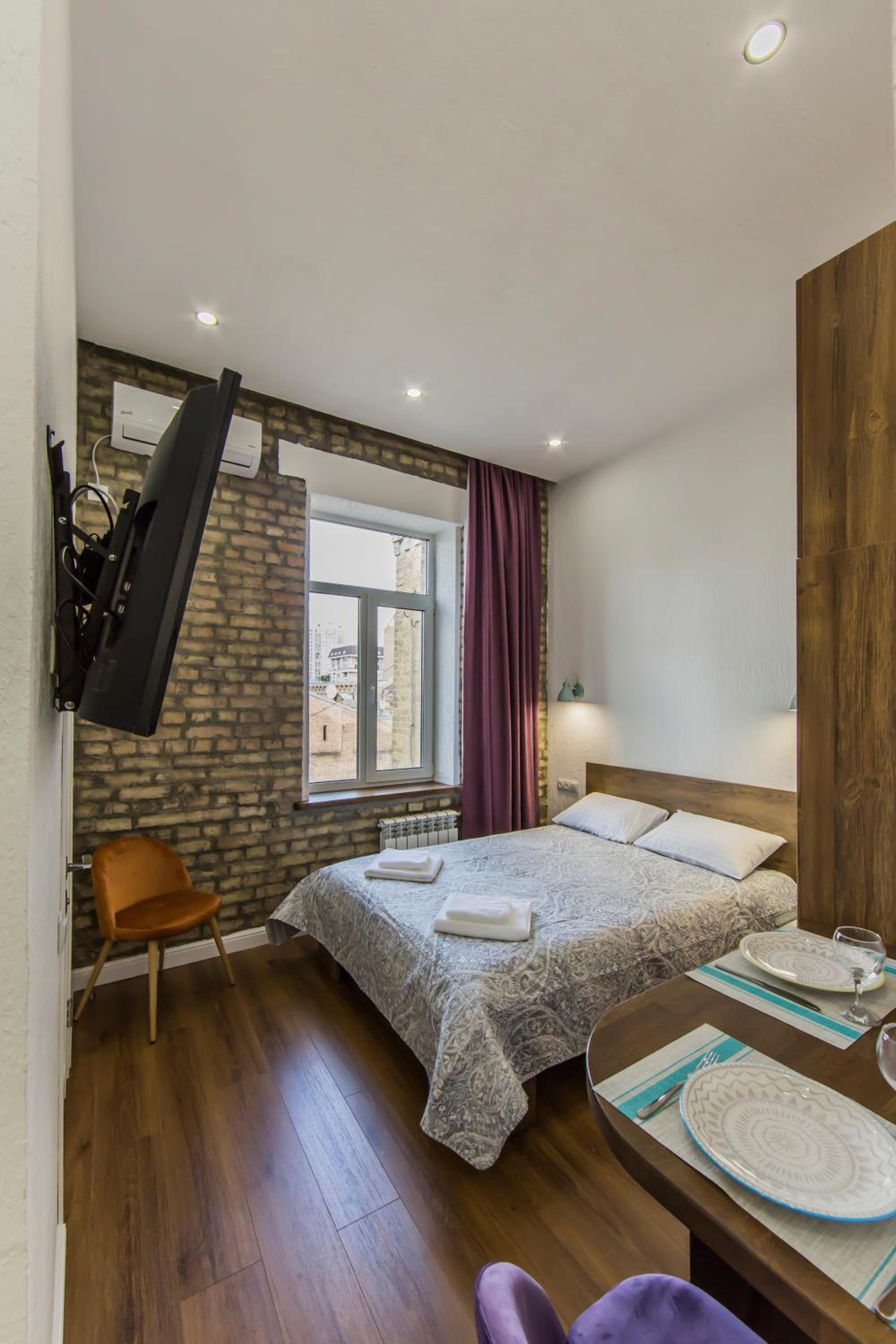 Kyiv Cozy Loft view 2