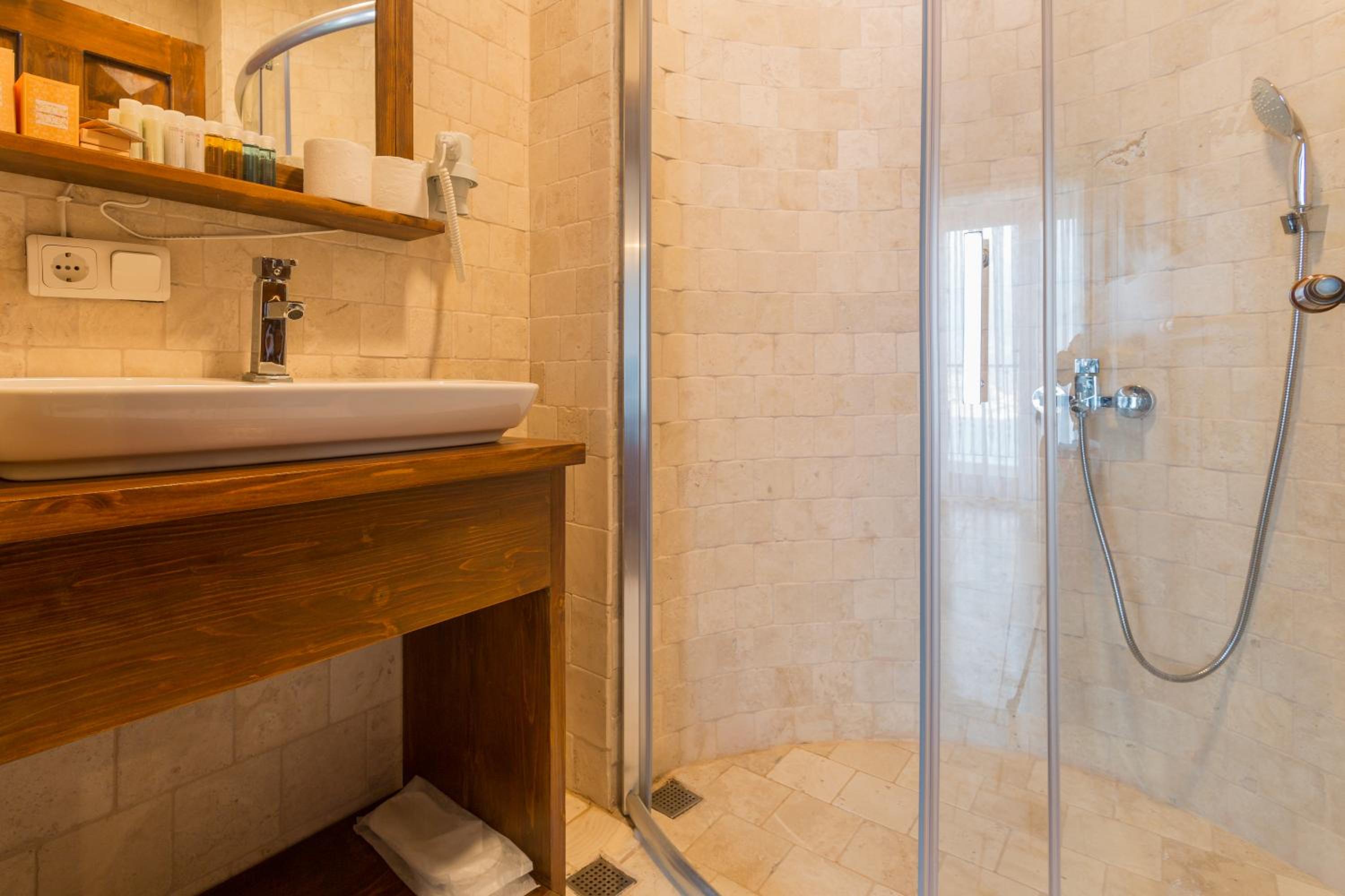 Hillcity Hotel - Image 27