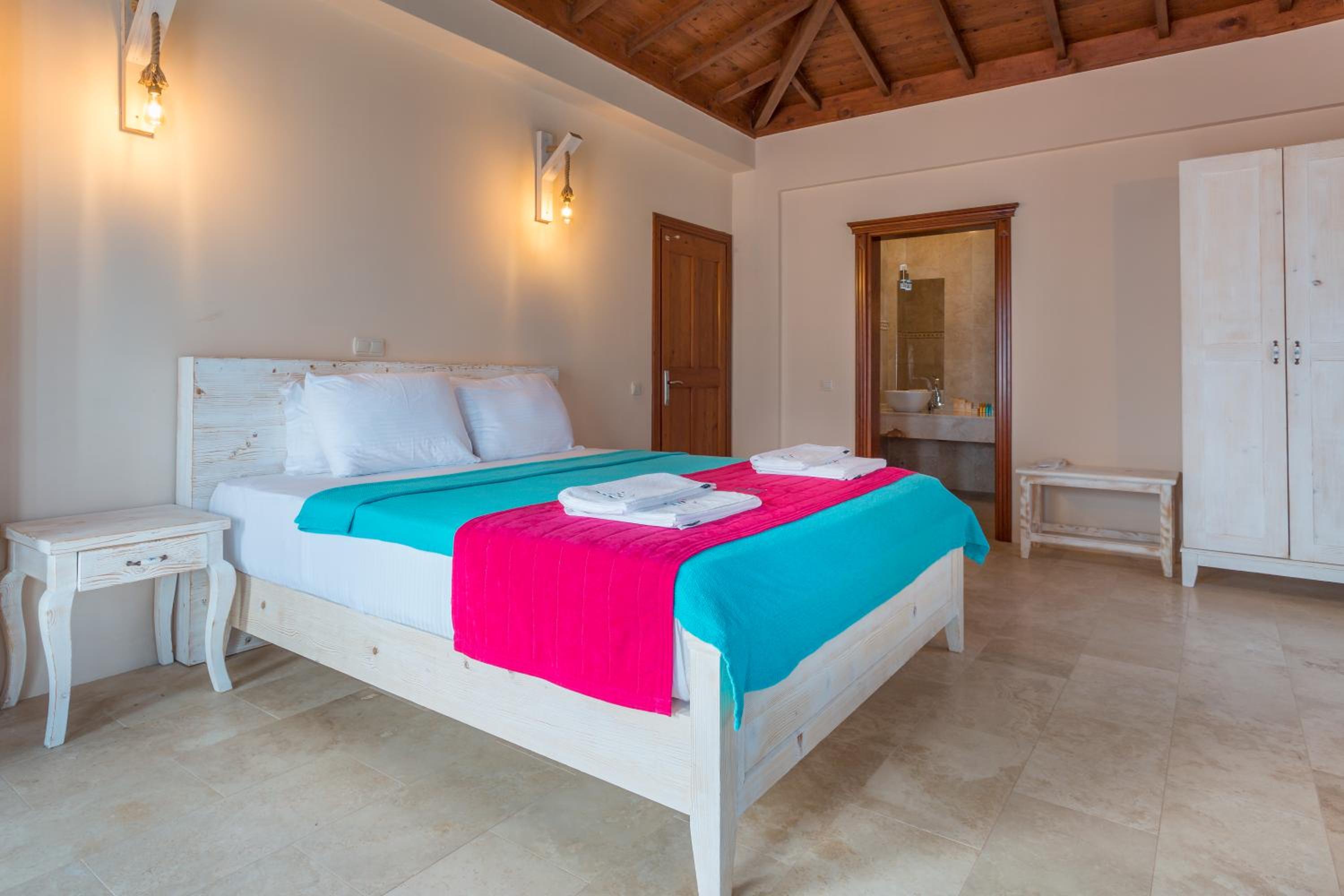 Hillcity Hotel - Image 19