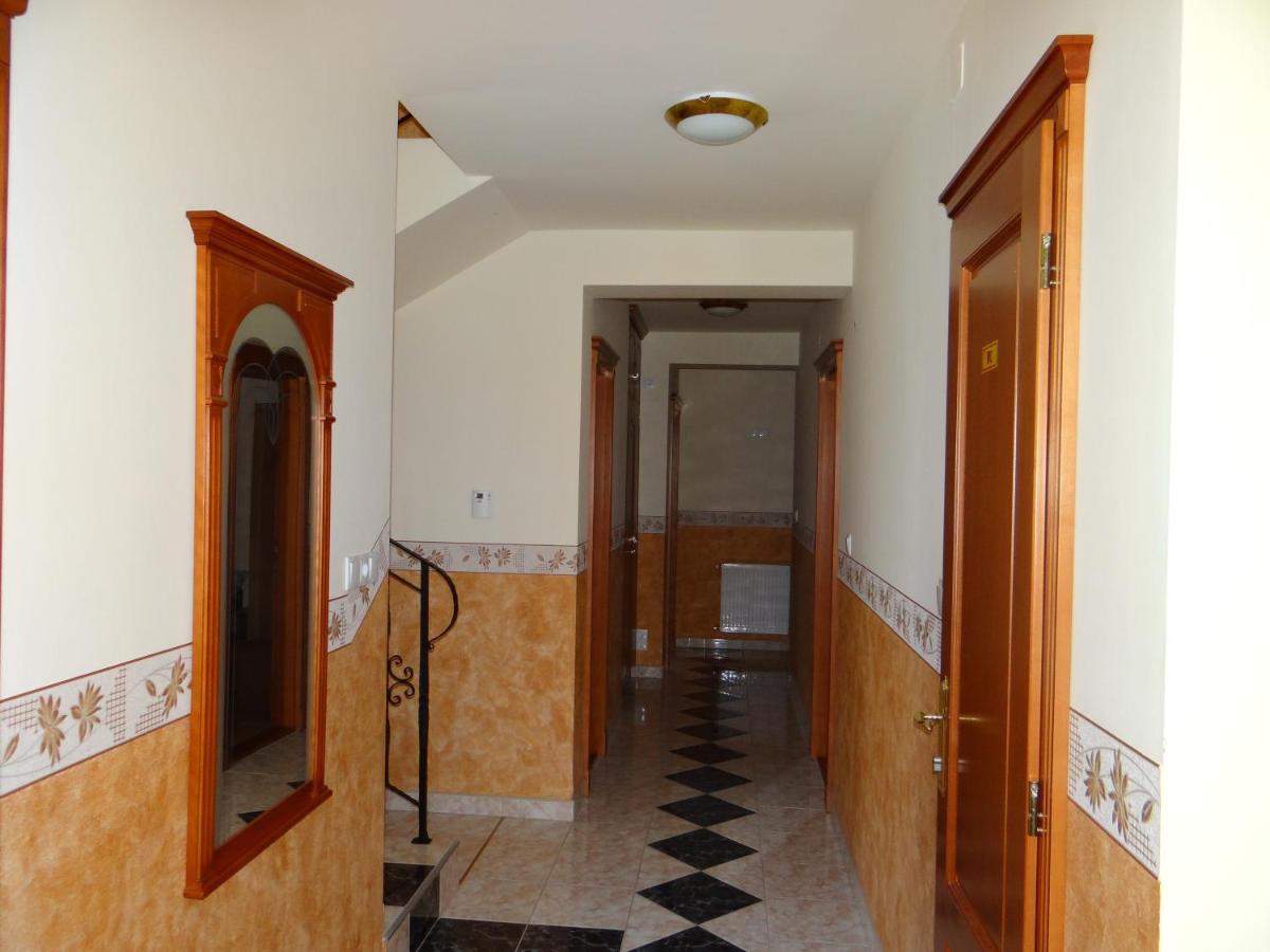 Photo 32