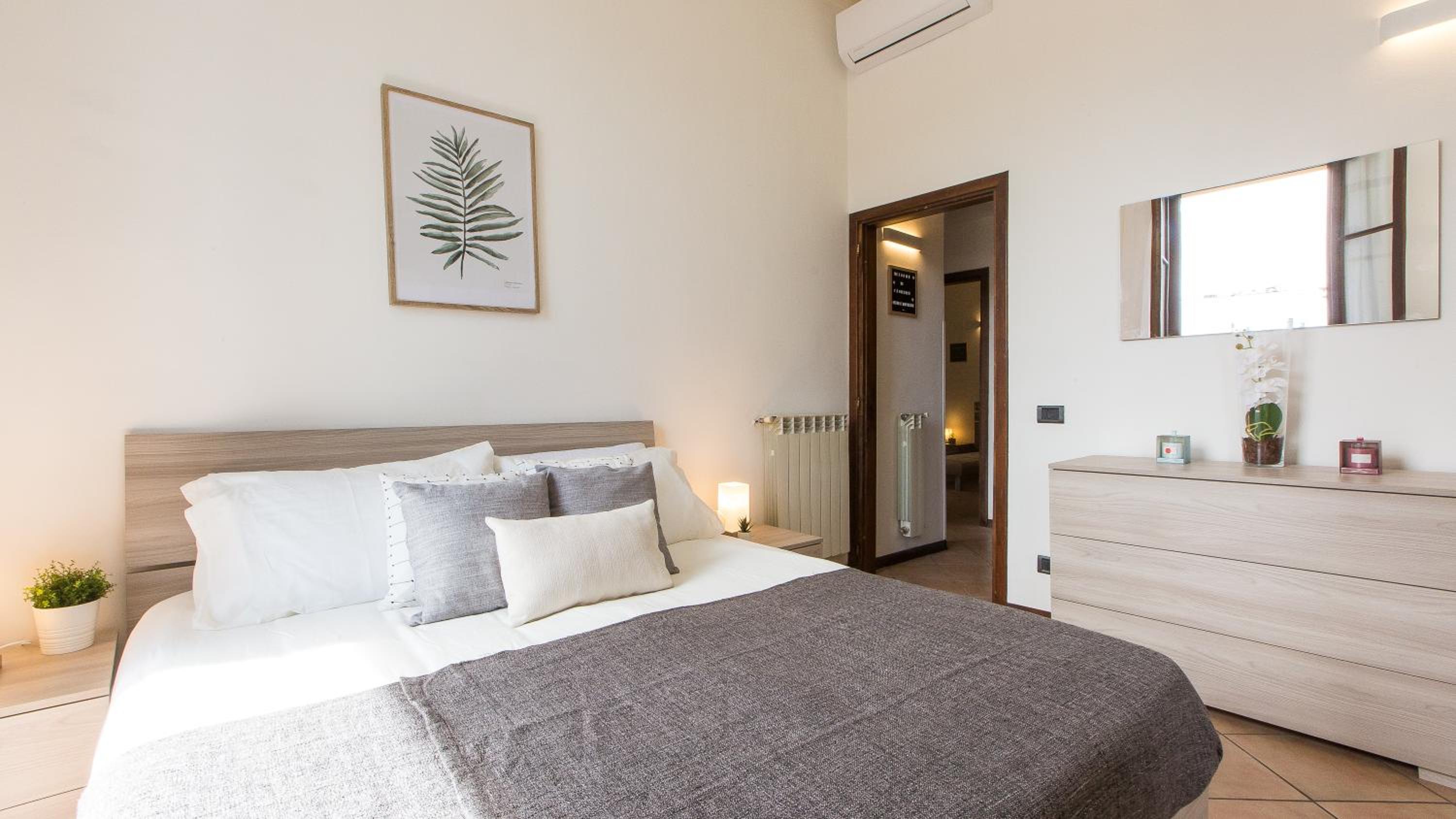 Rental in Rome - Santa Maria Novella Palace