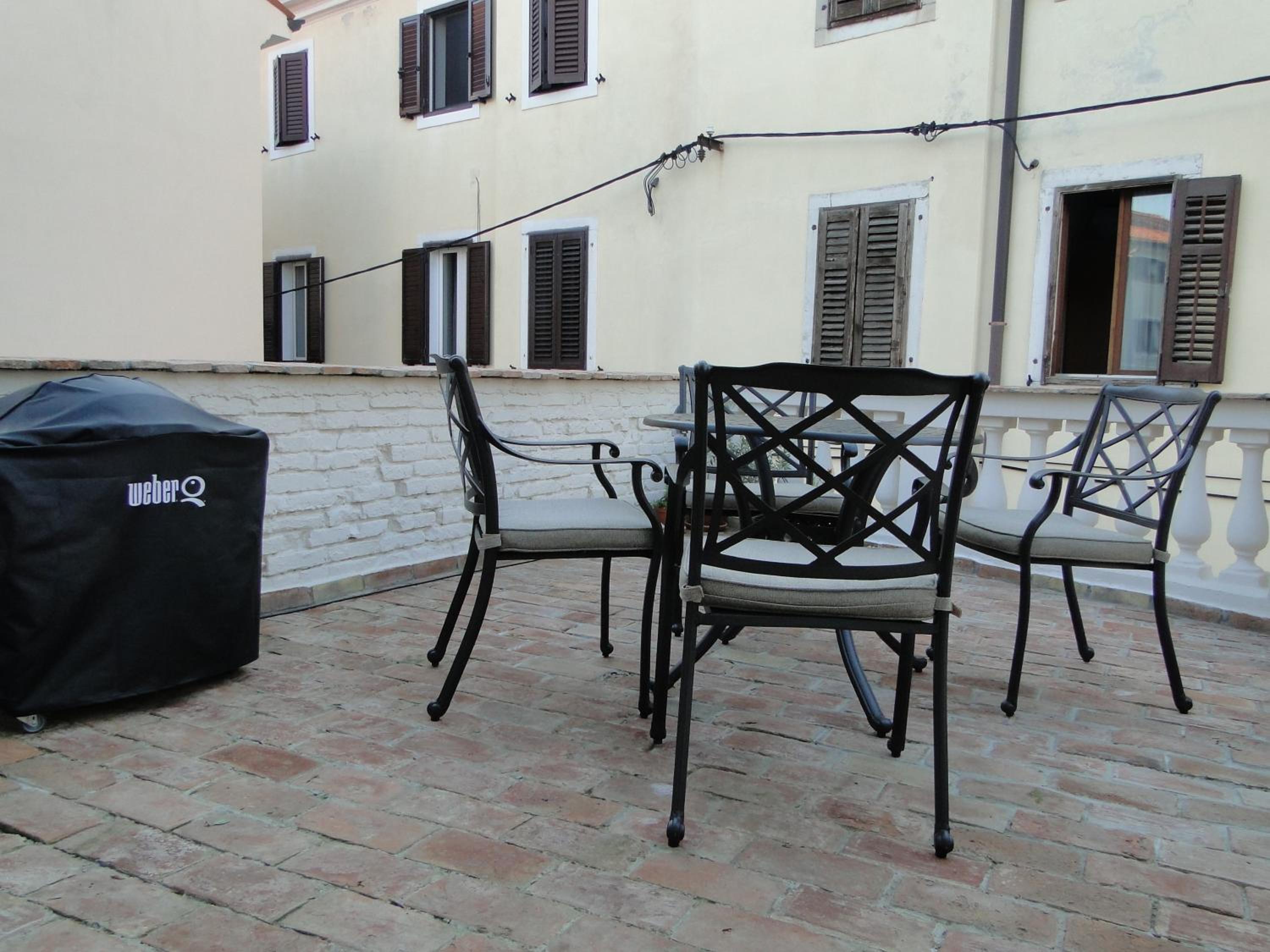 Apartma Na terasi view 3