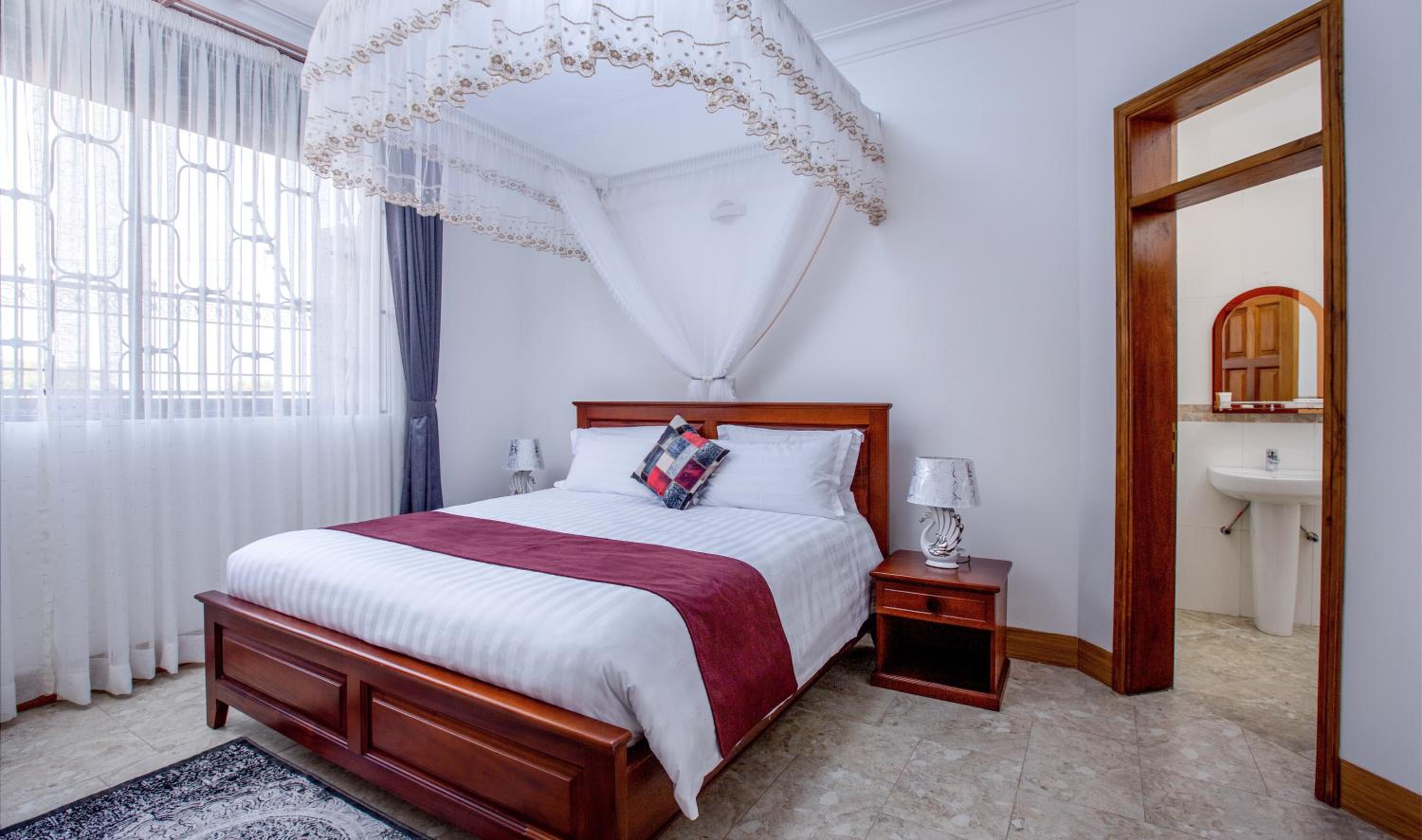 Caran Apartments