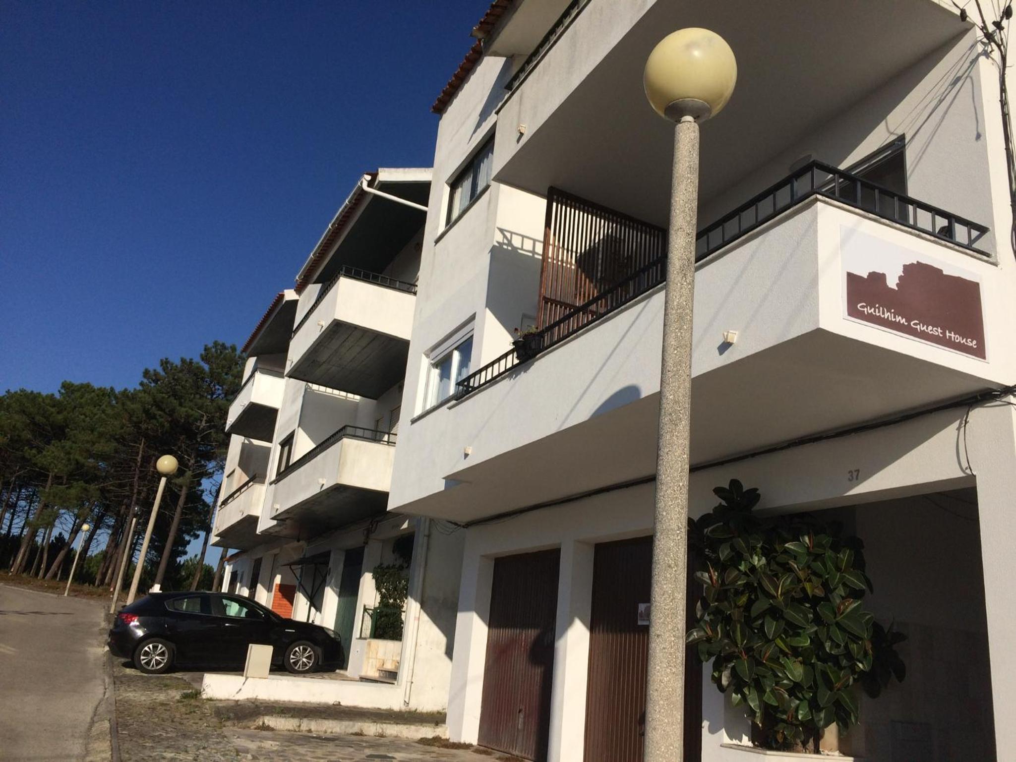 Hotel Guilhim Guest House - Image 1