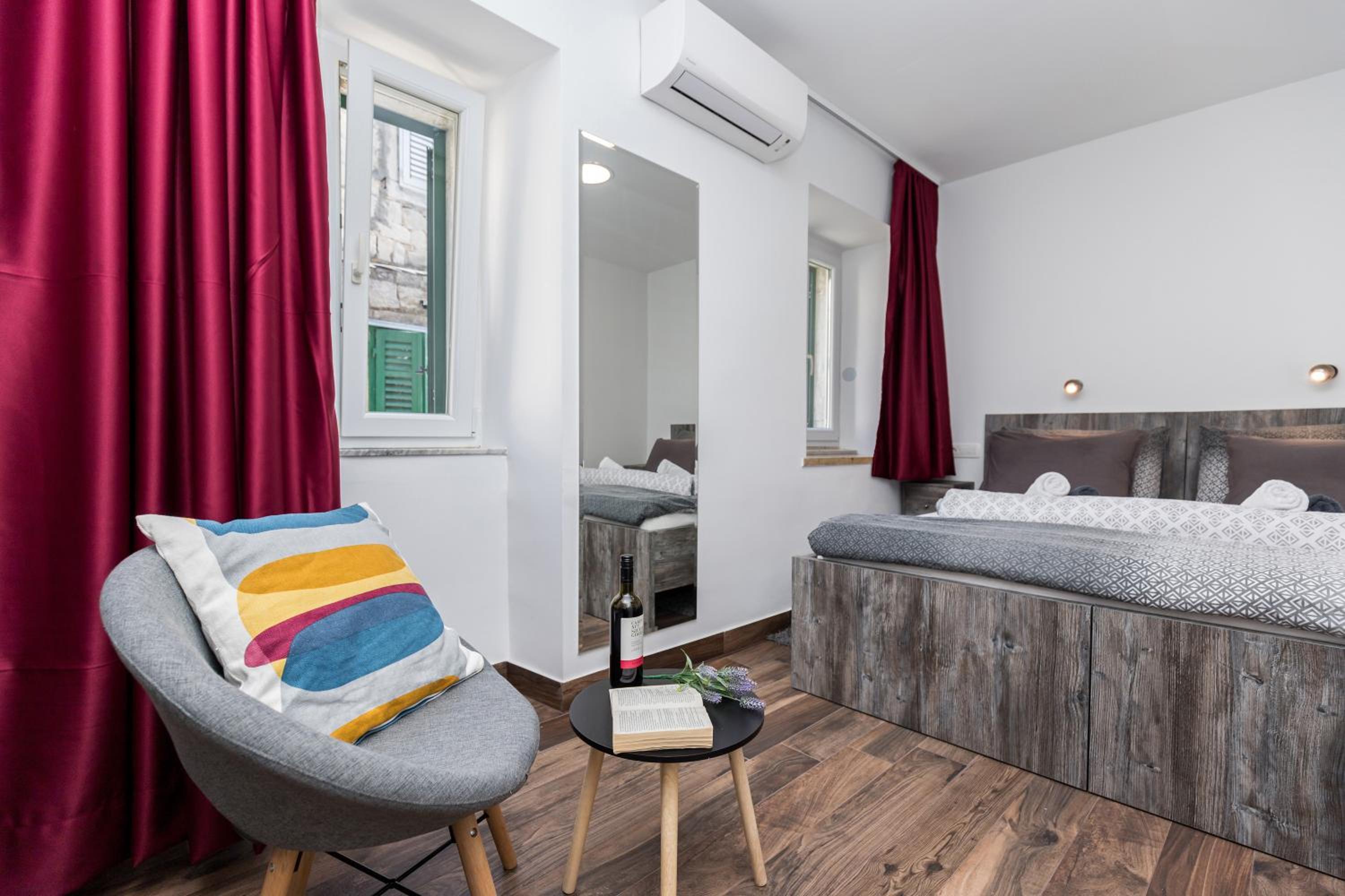 Apinelo Port Rooms photo 3