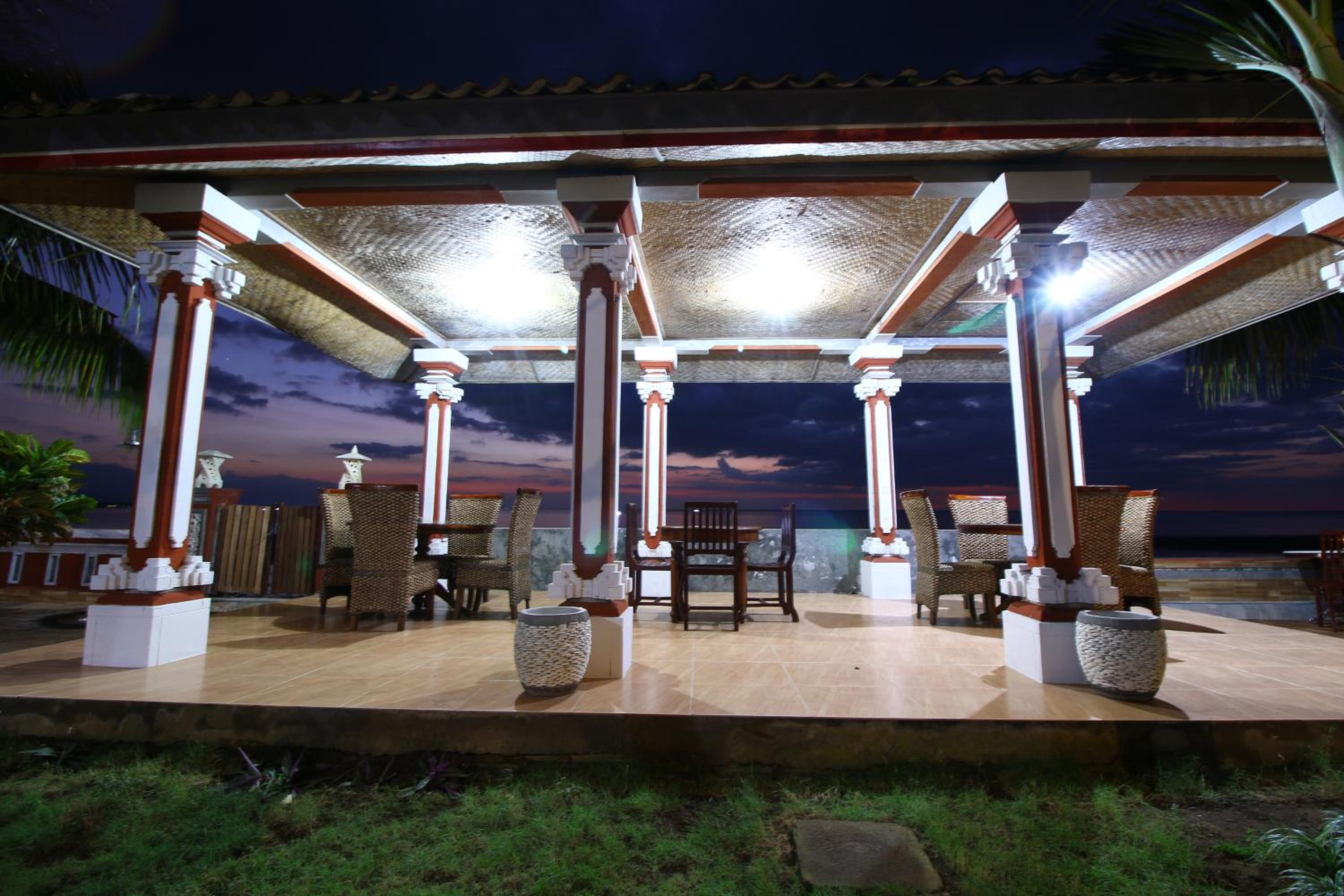 Wahyu Dana Hotel view 5