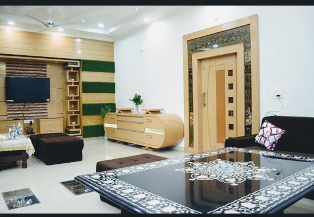 Taj Square A luxurious homestay