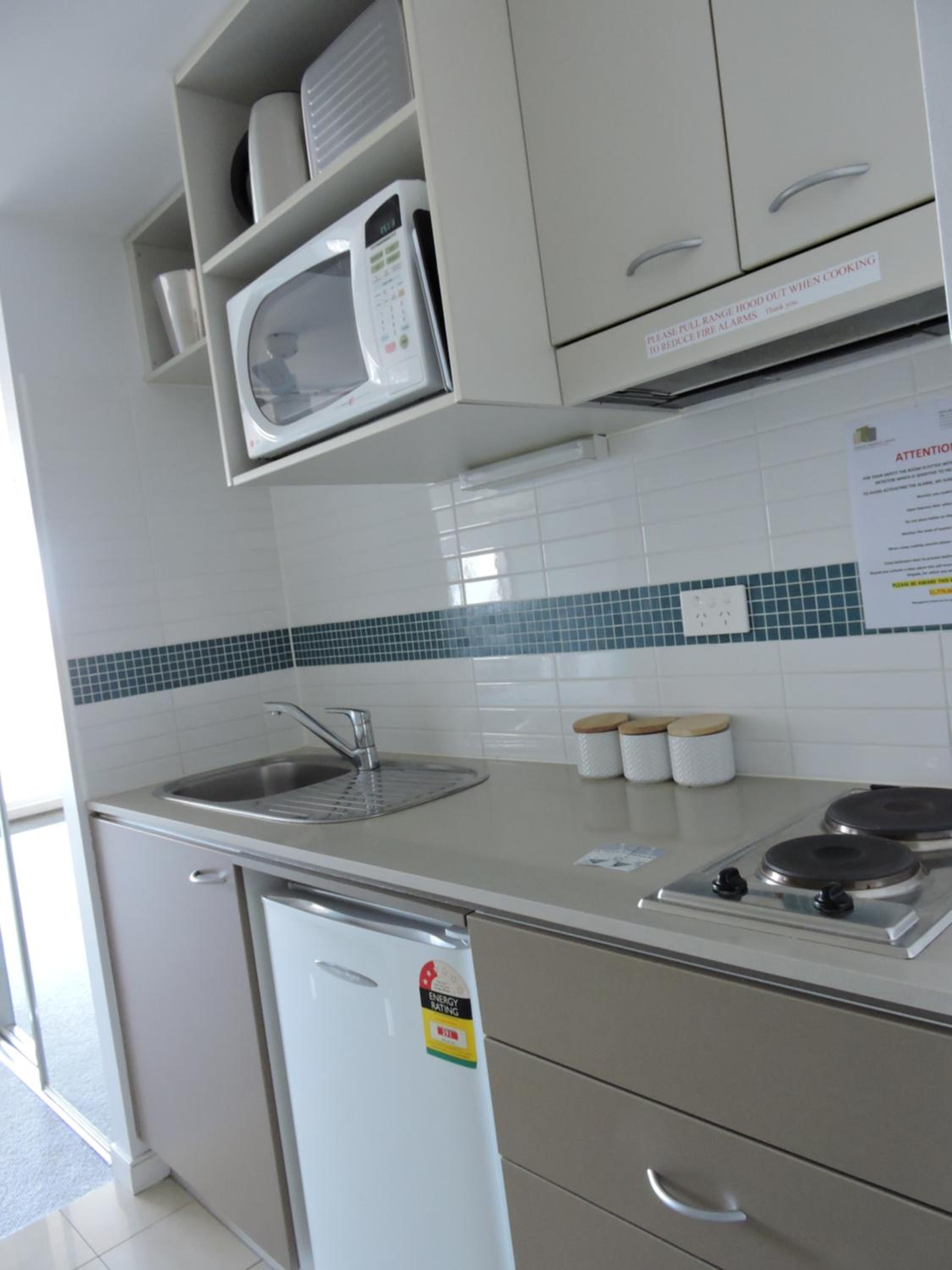 BASE Holidays - Ettalong Beach Premium Apartments
