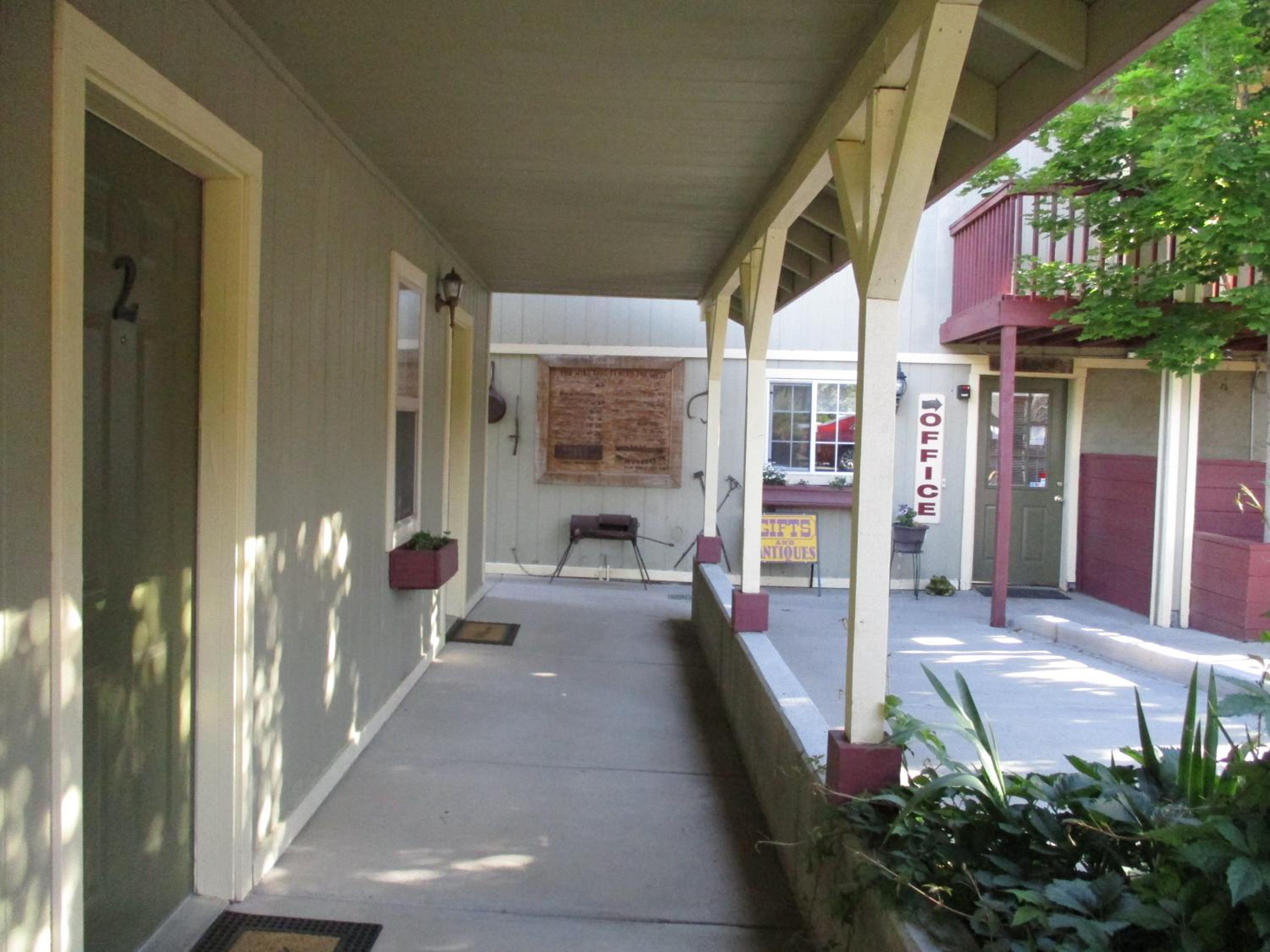 Virginia City Inn - Property Image 61