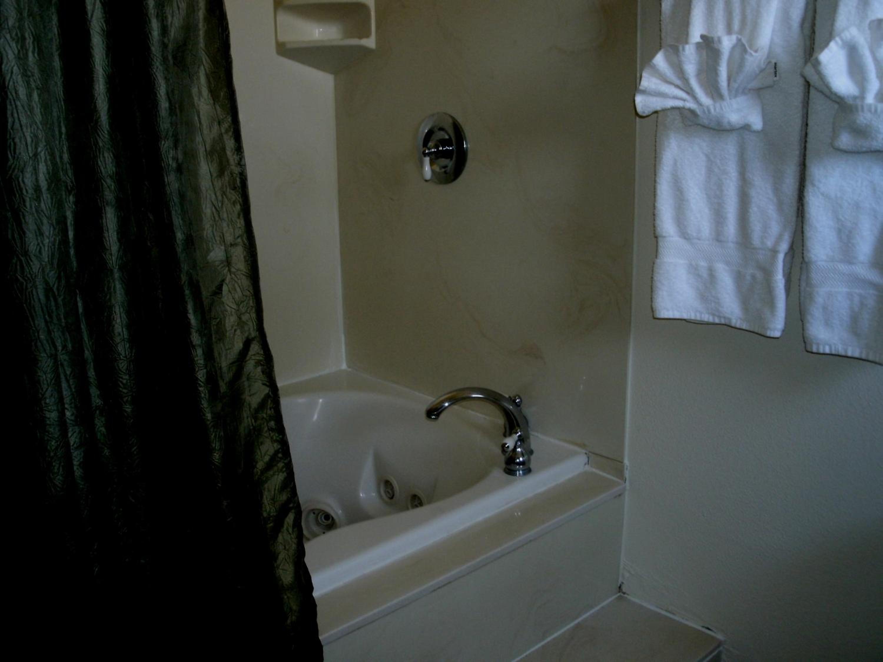 Virginia City Inn - Property Image 2
