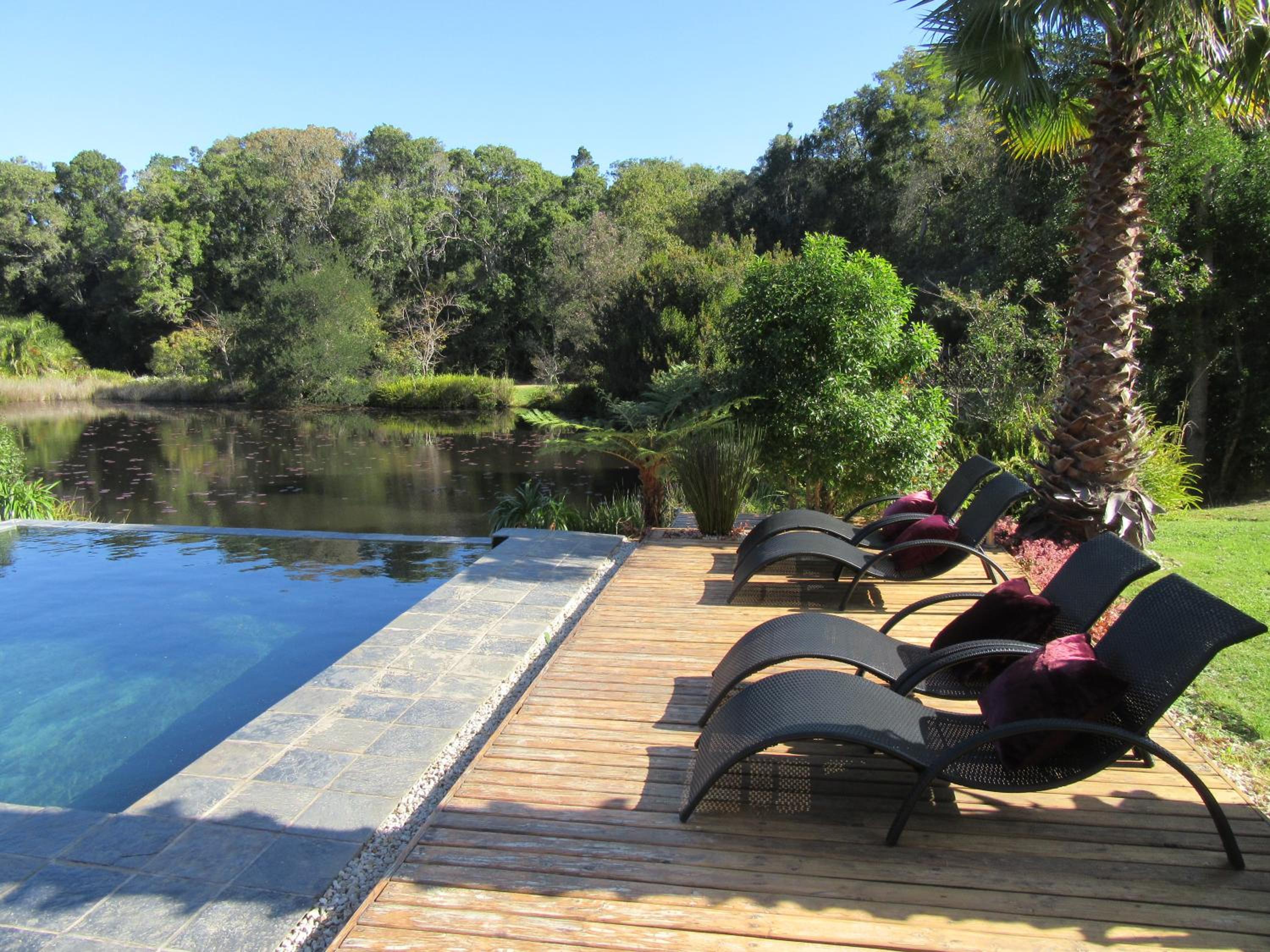 Lily Pond Country Lodge