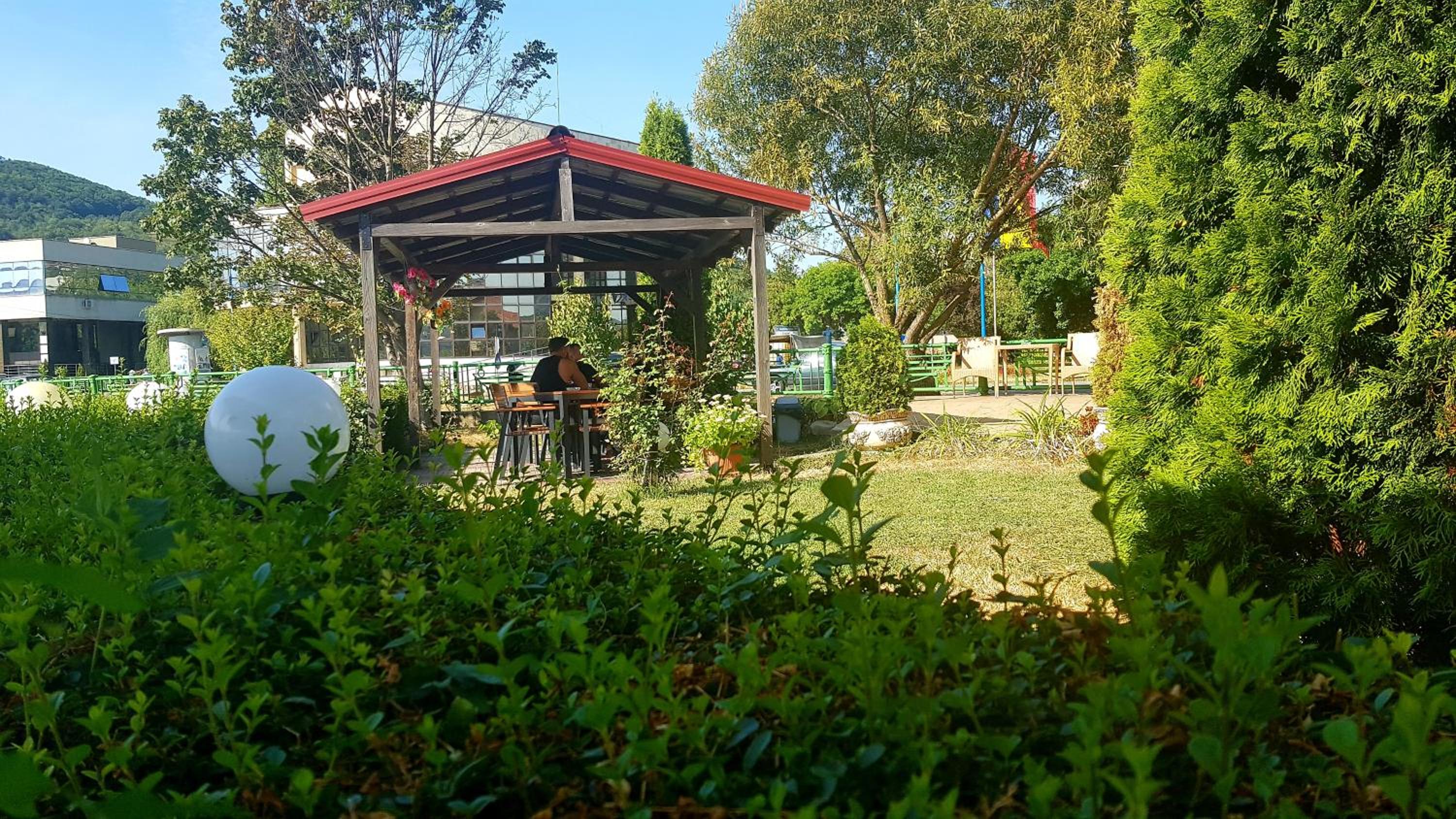 Photo 18