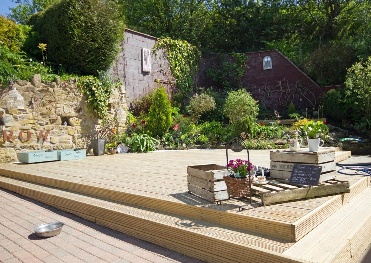 outdoor BBQ area
