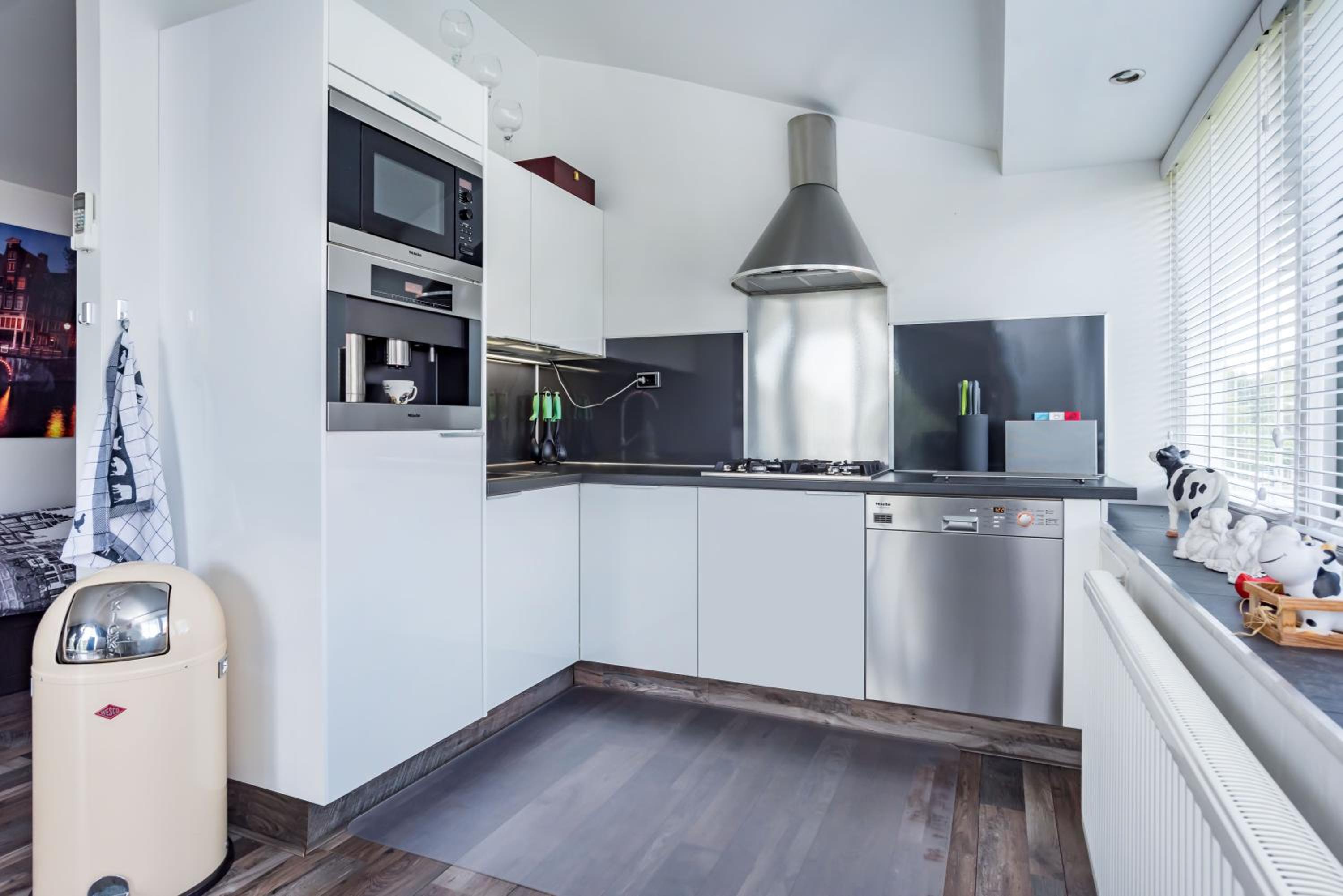Amsterdam Countryside met Airco ,Geweldig uitzicht, luxe keuken,wasmachine,droger,gratis fietsen view 5