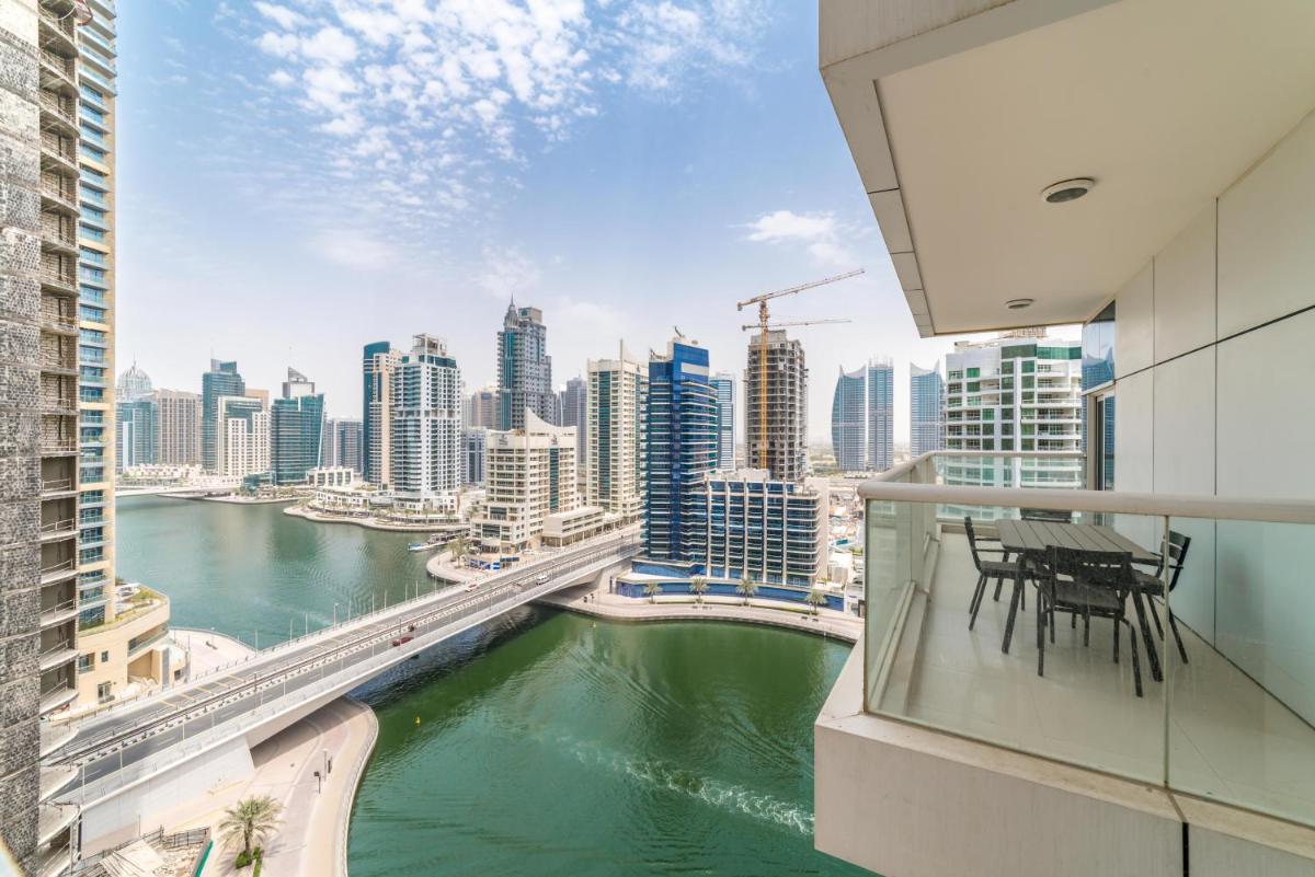 Golden Stay Vacation Homes continental tower marina