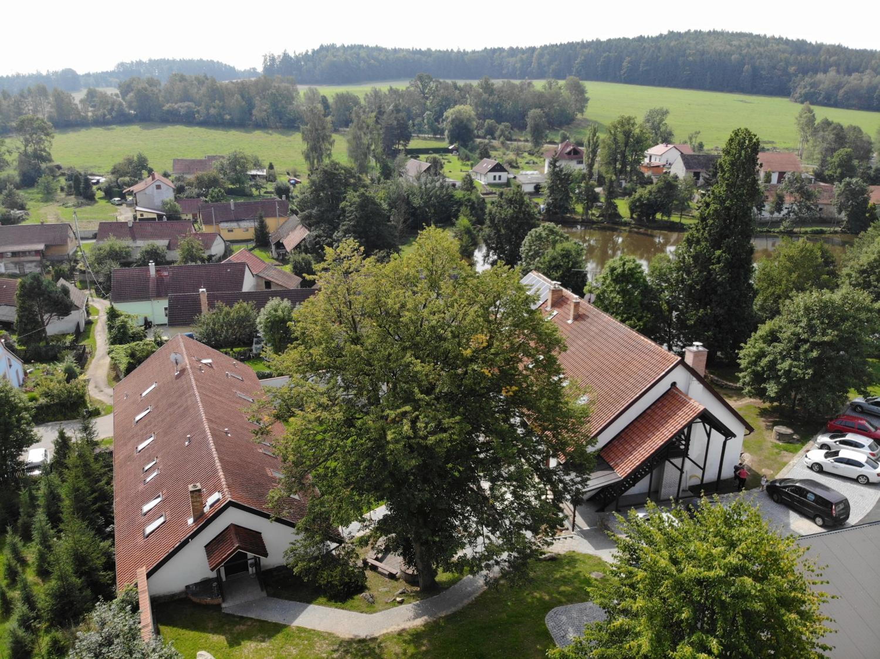 Statek Český Dvůr