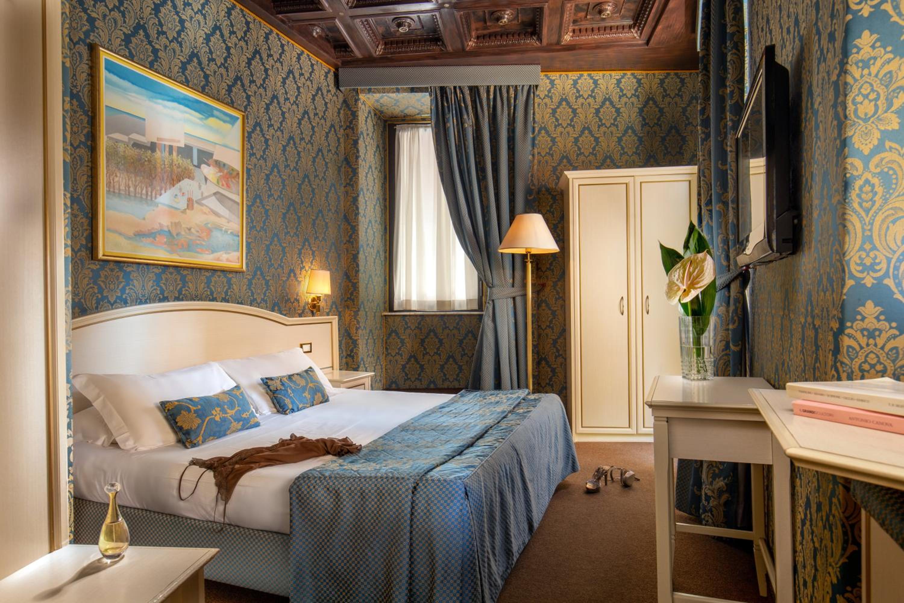 Residenza Canova Tadolini - Guesthouse