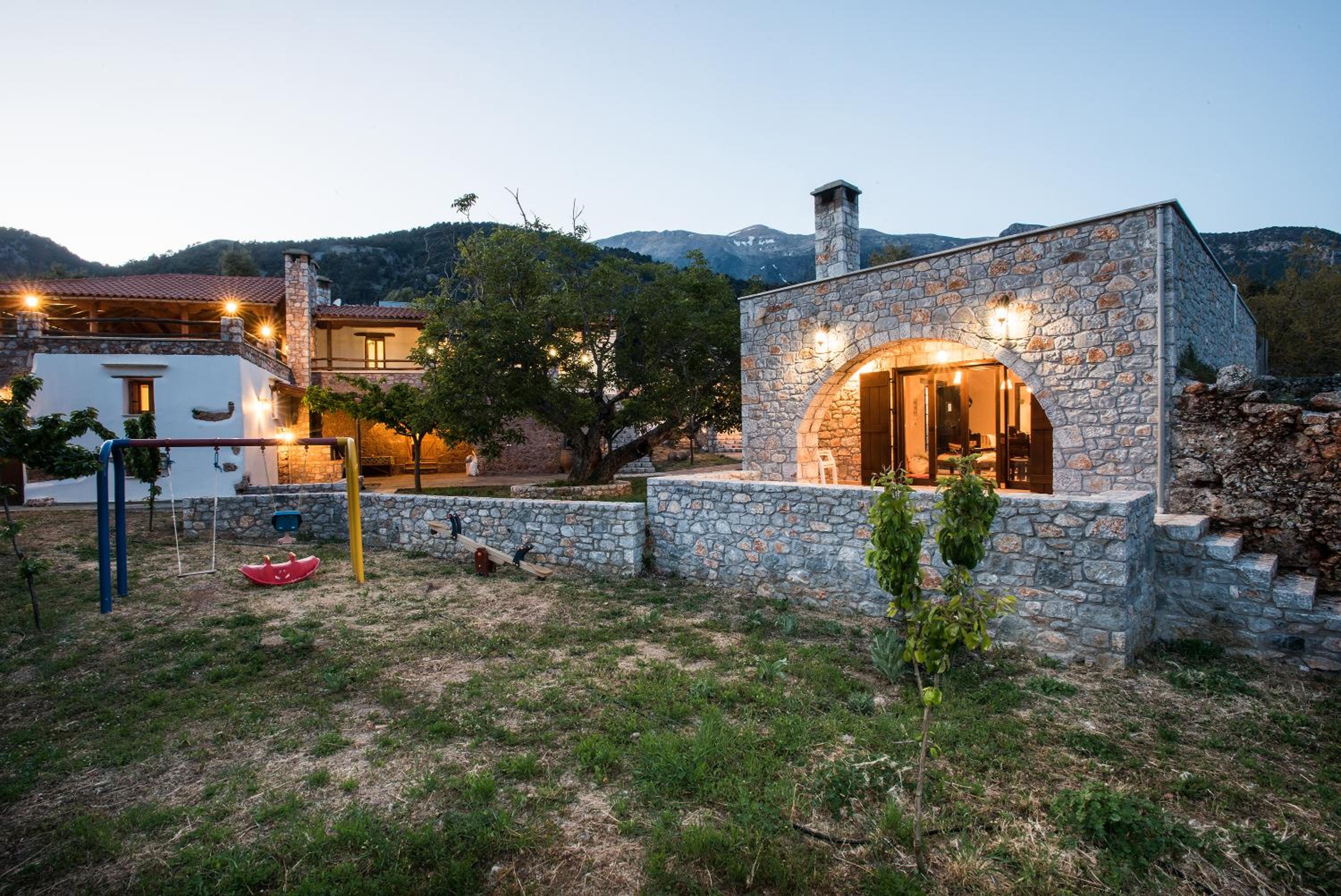 ARADENA TRADITIONAL House 4 view 5