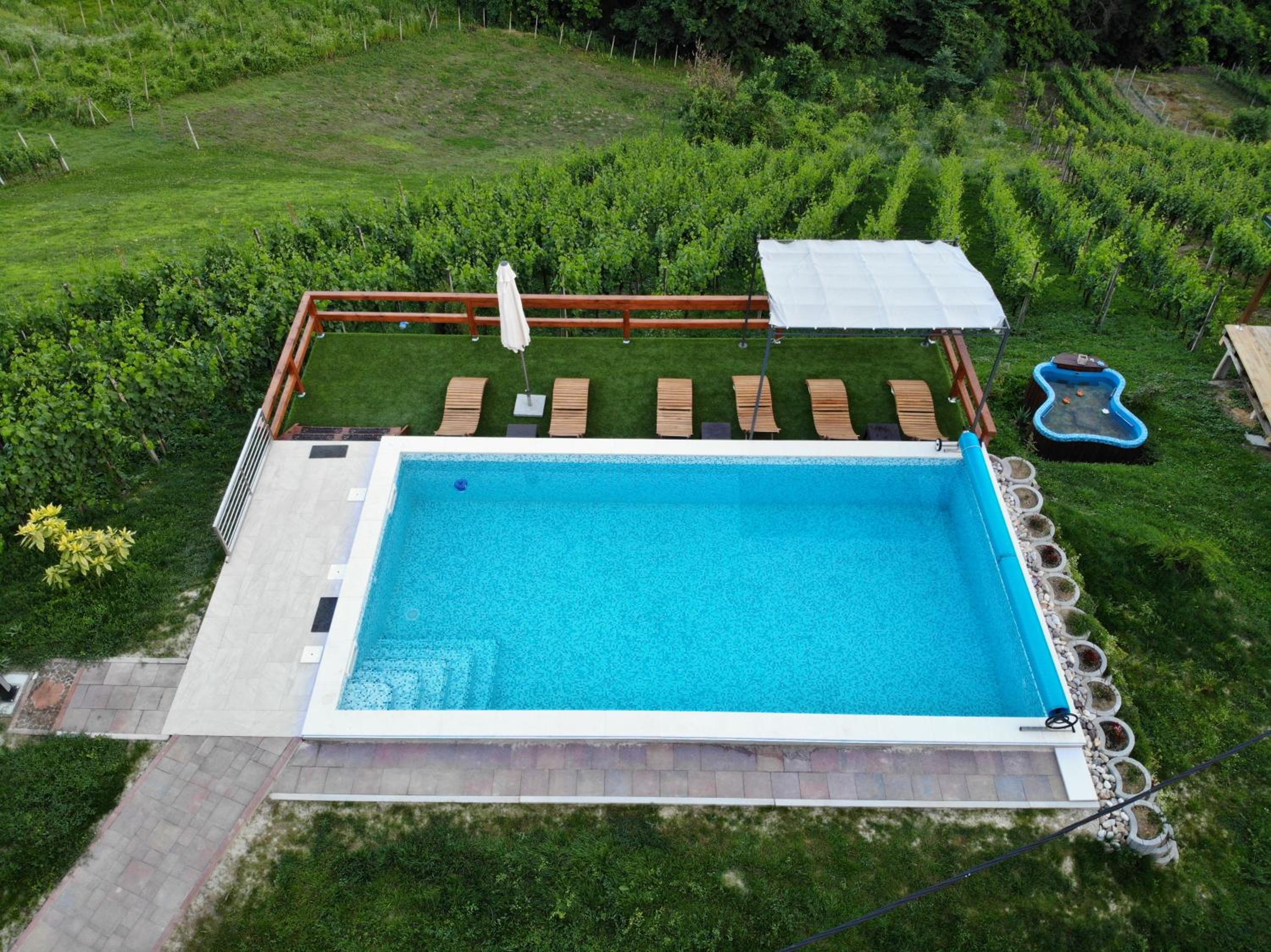 Lodge Green paradise en Klanjec — recepcion & lobby