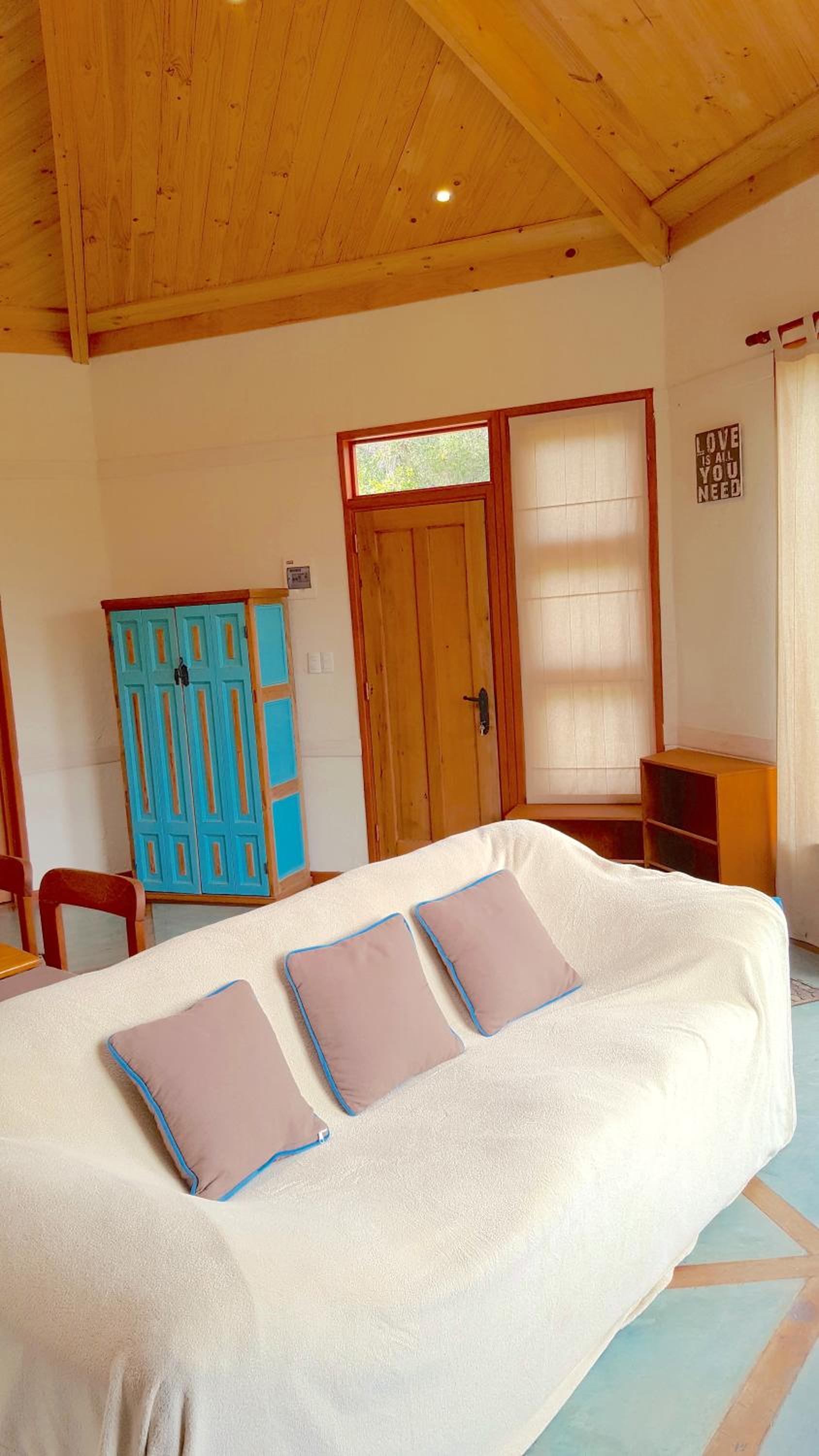 Las Palmas Lodge view 4