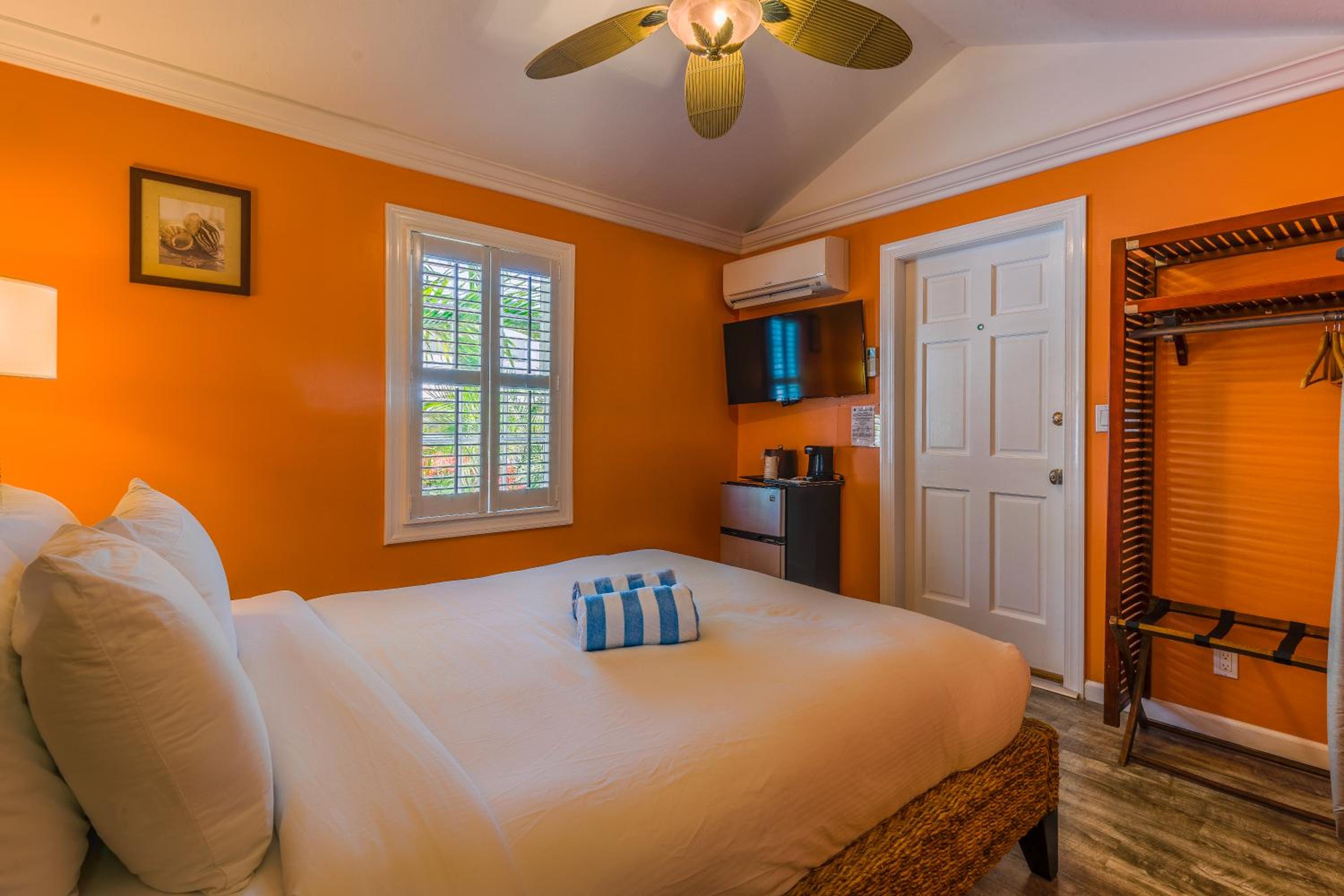 Duval Inn - Key West