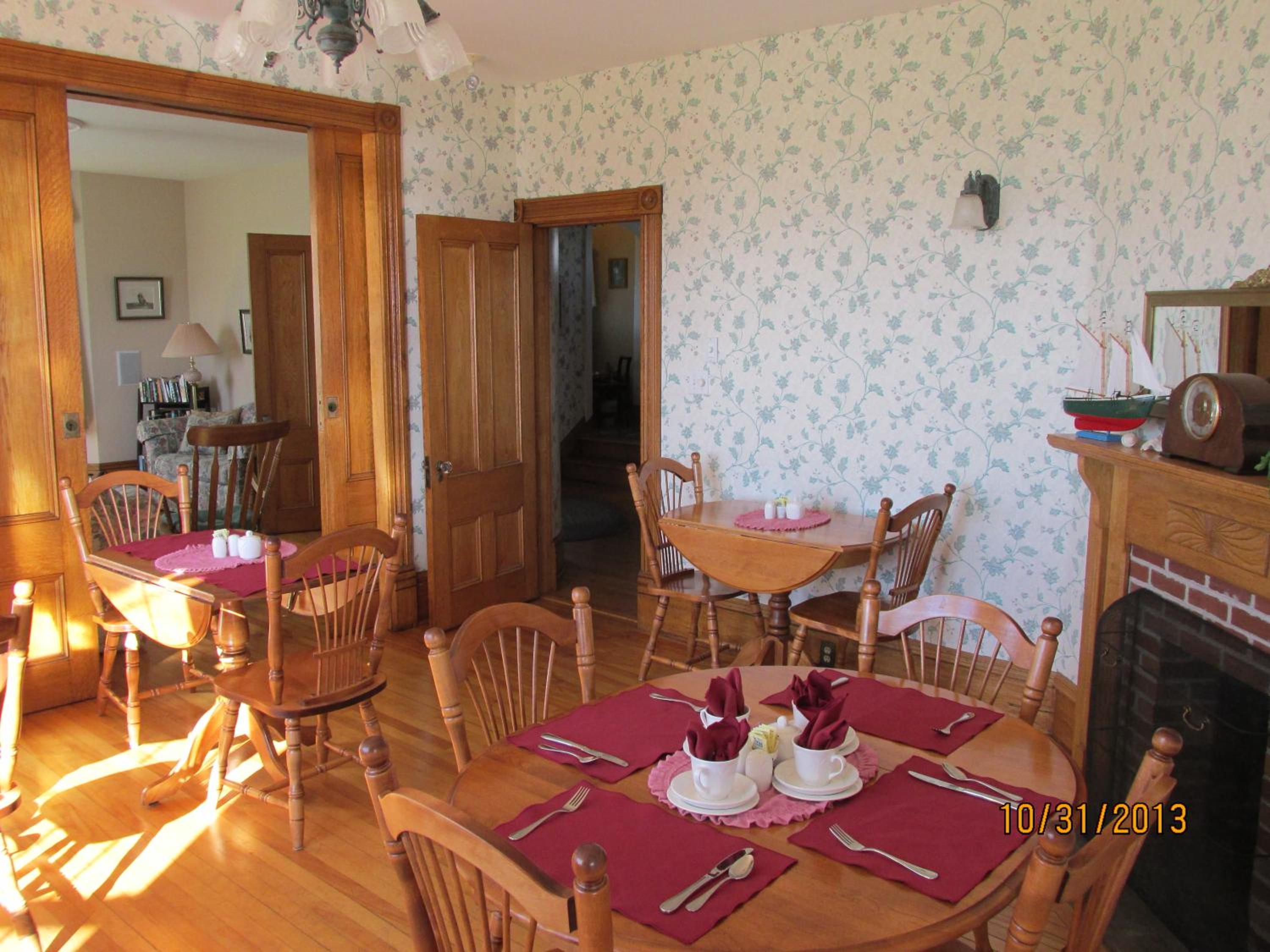 Louisbourg Harbour Inn