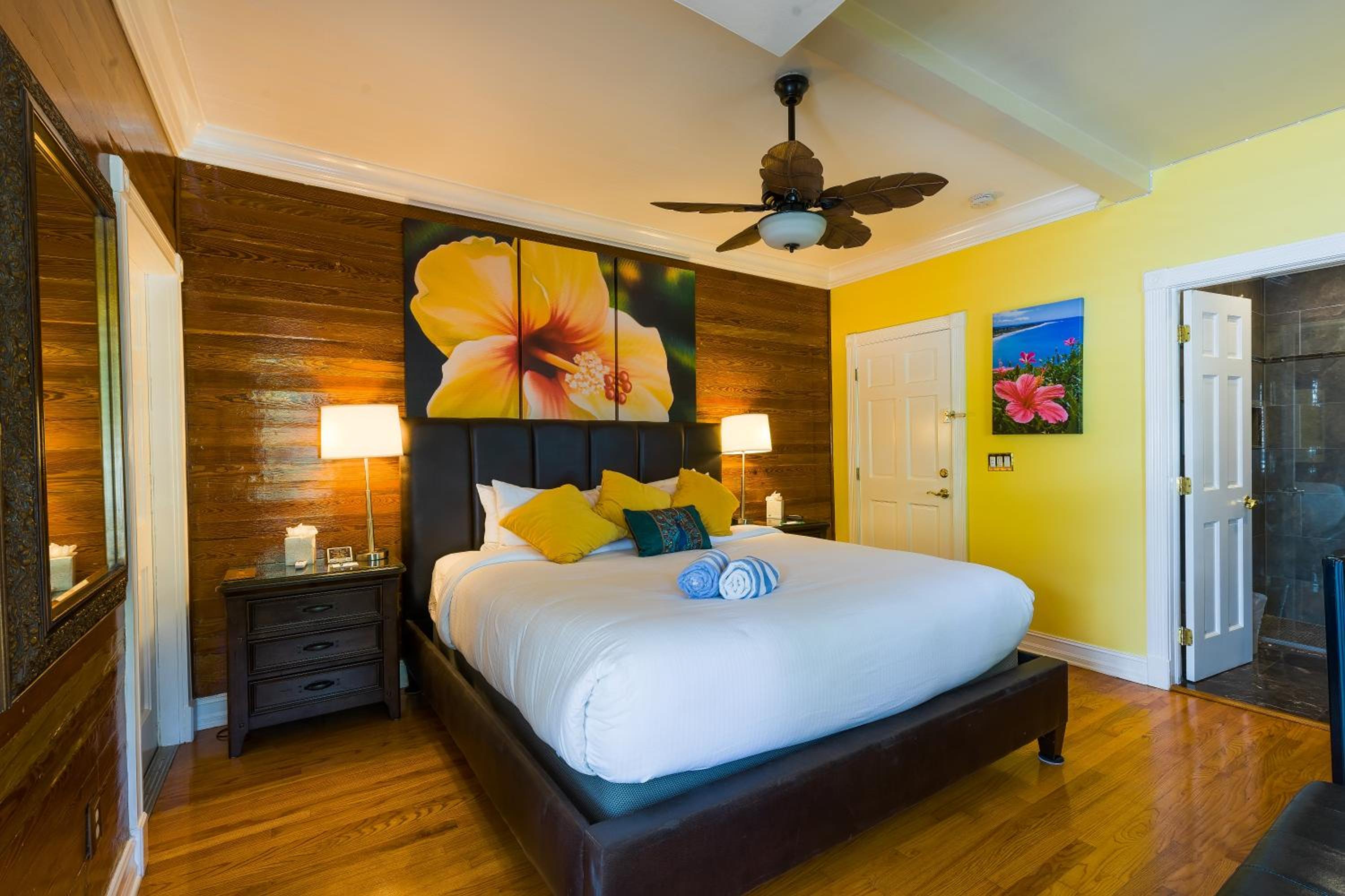 Duval Inn - Key West