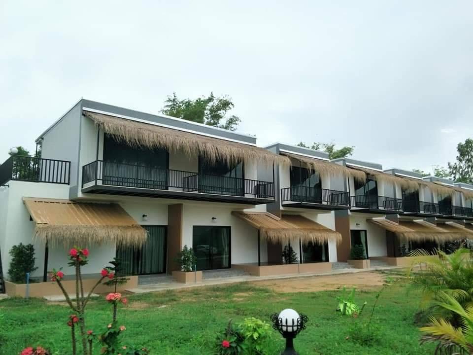 Suwi Coco Ville Resort
