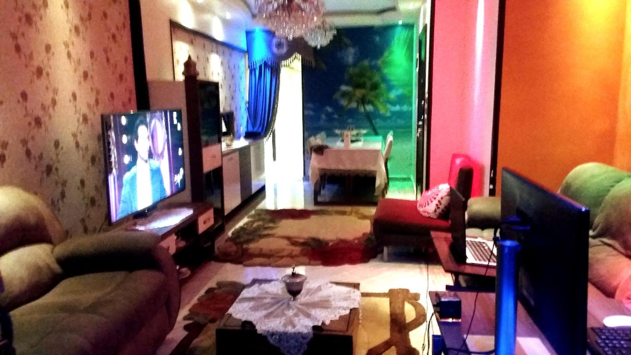 Private Room In Apartment with Sea & Hilton View - Image 4