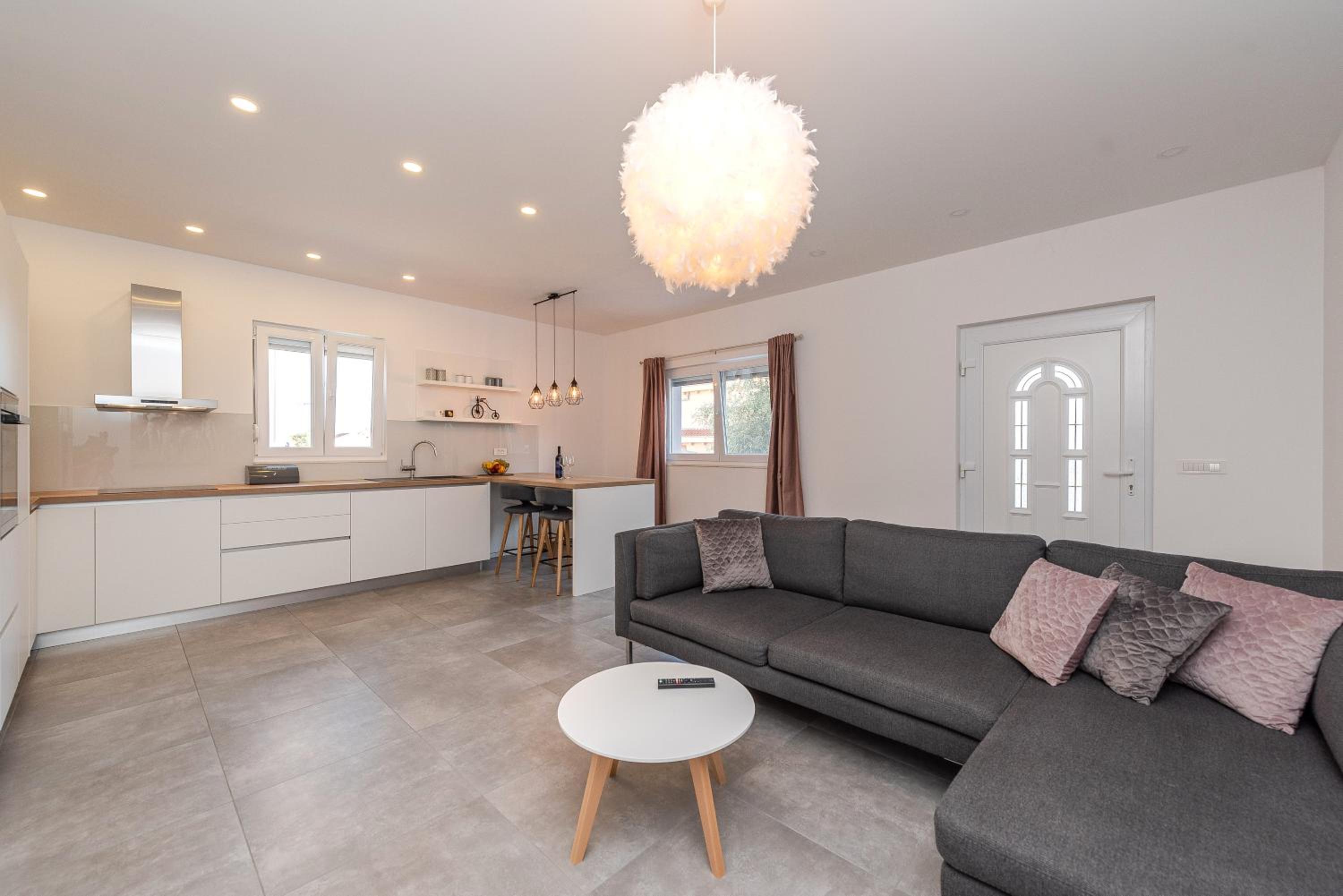 Angela Luxury Apartment II view 2