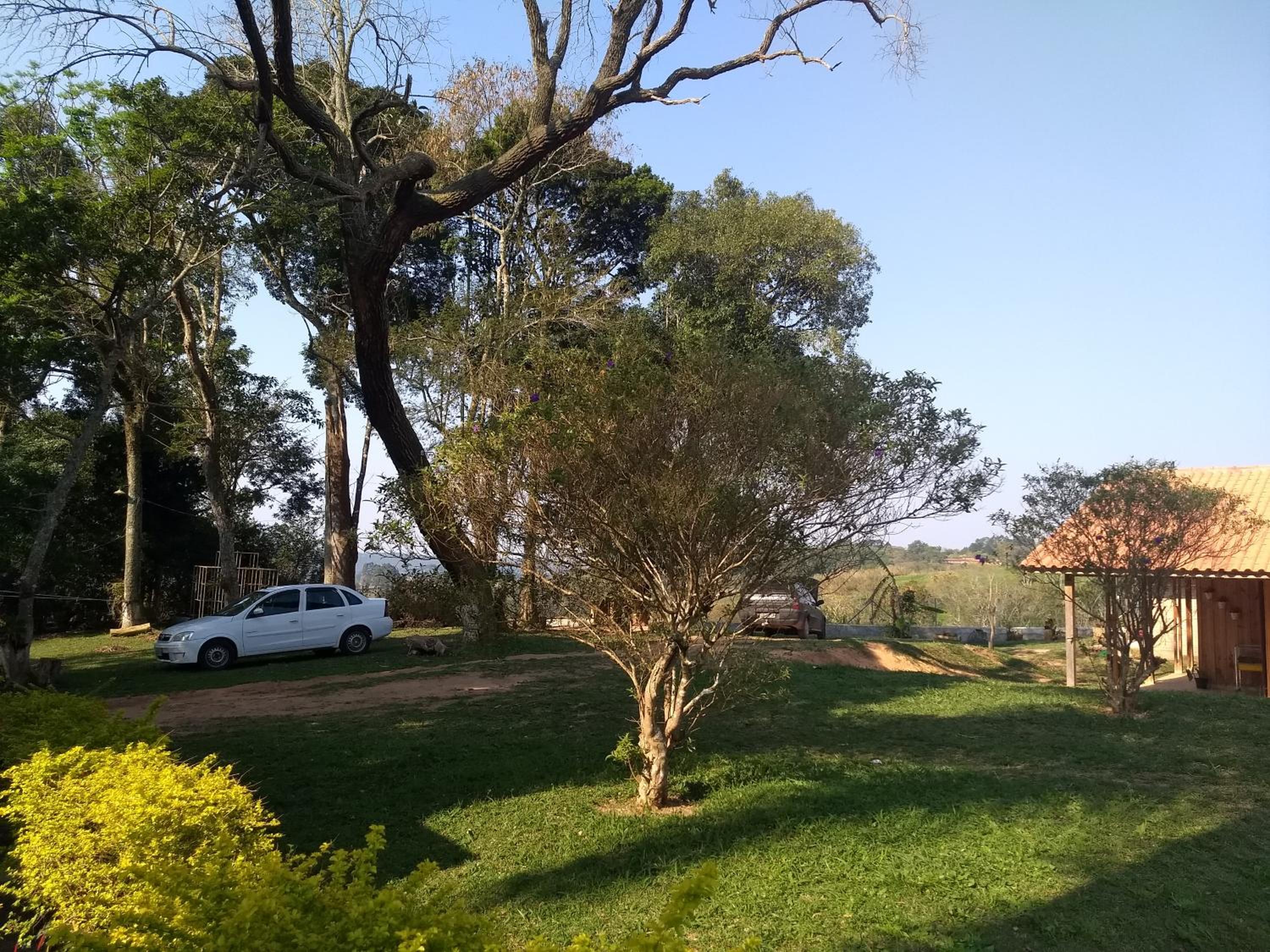 Hospedagem Chalé pousada Chácara Cantinho do Mozão