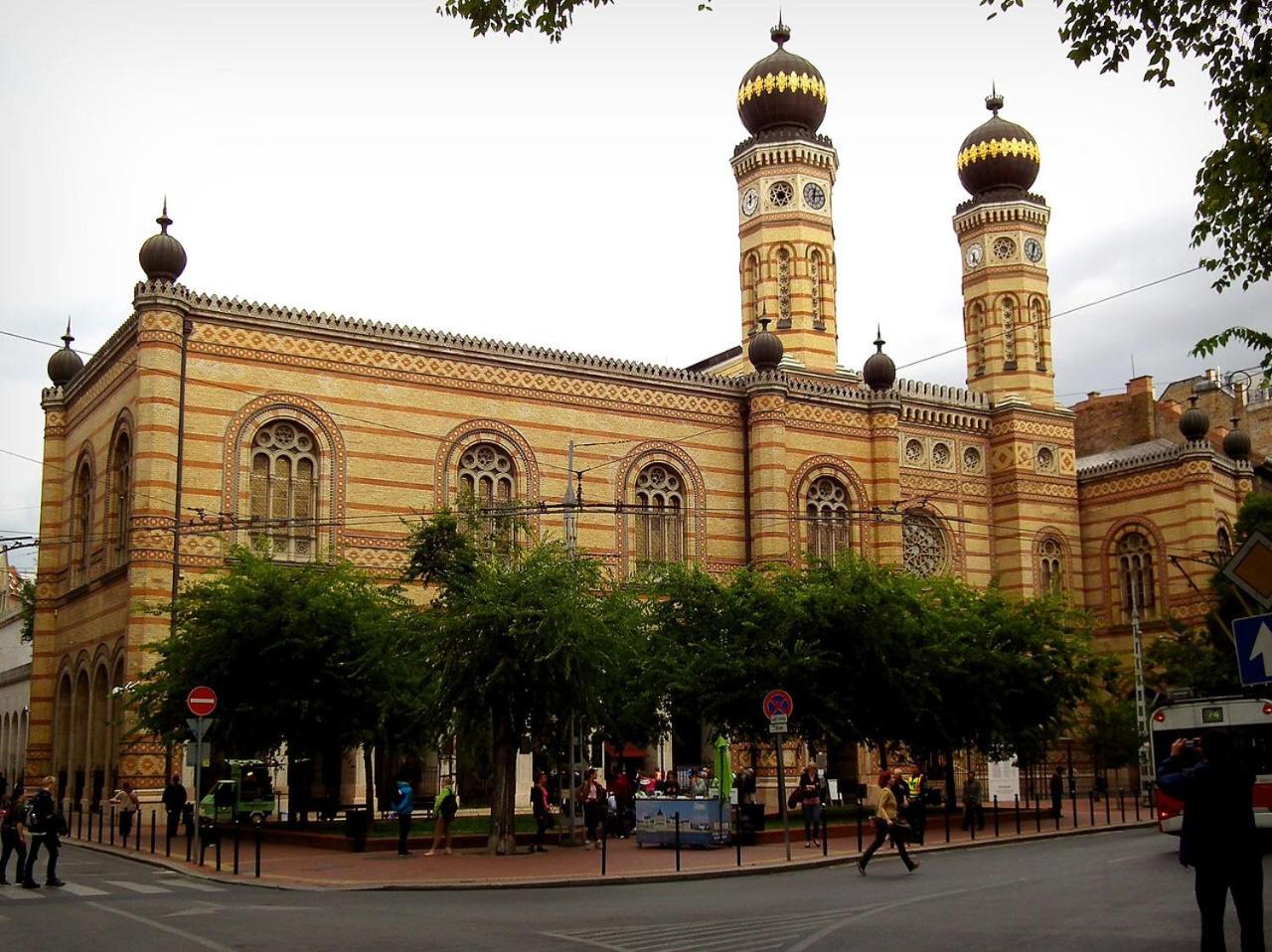 Photo 19