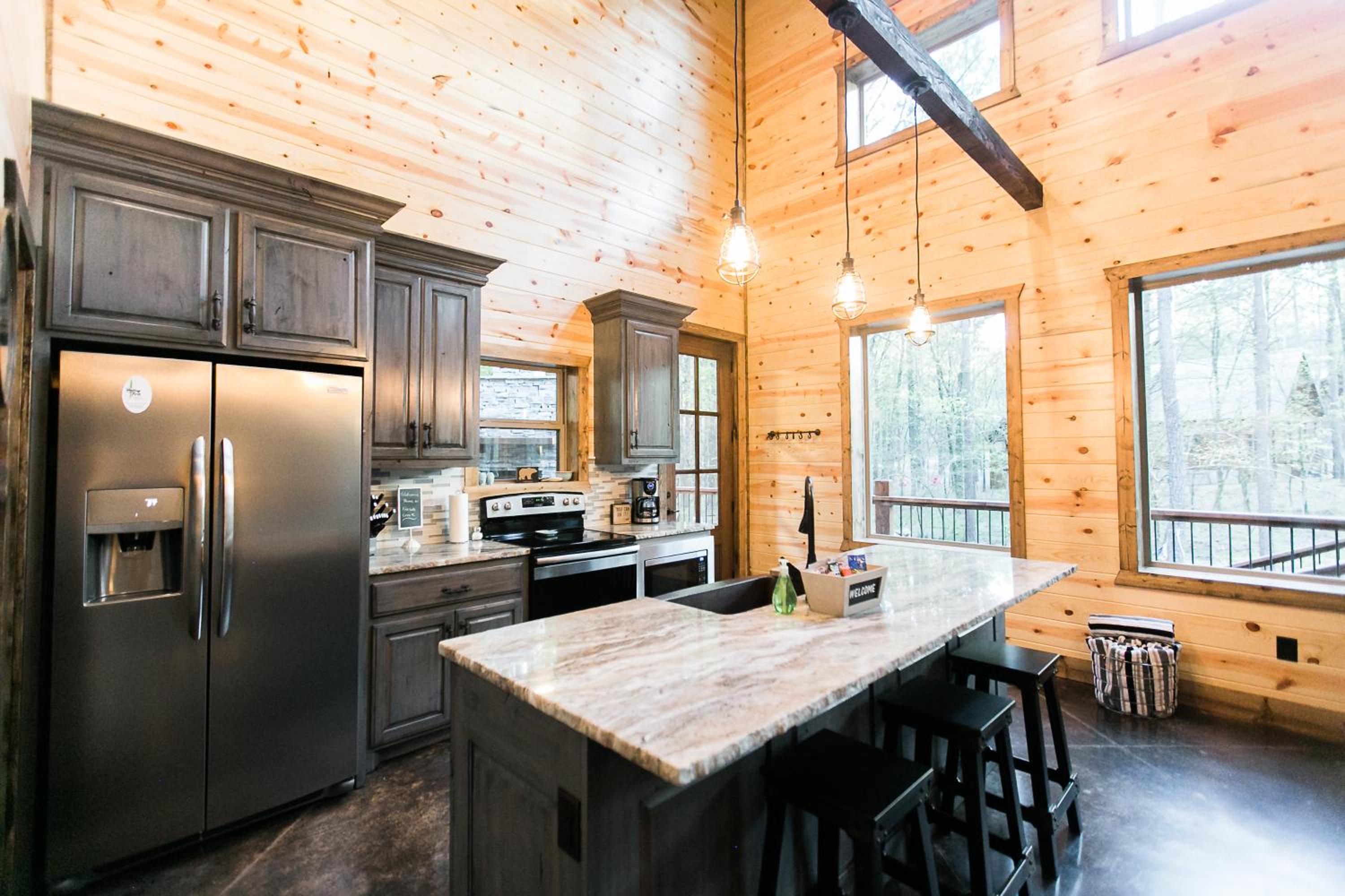 Fireside Creek Luxury Cabin view 3