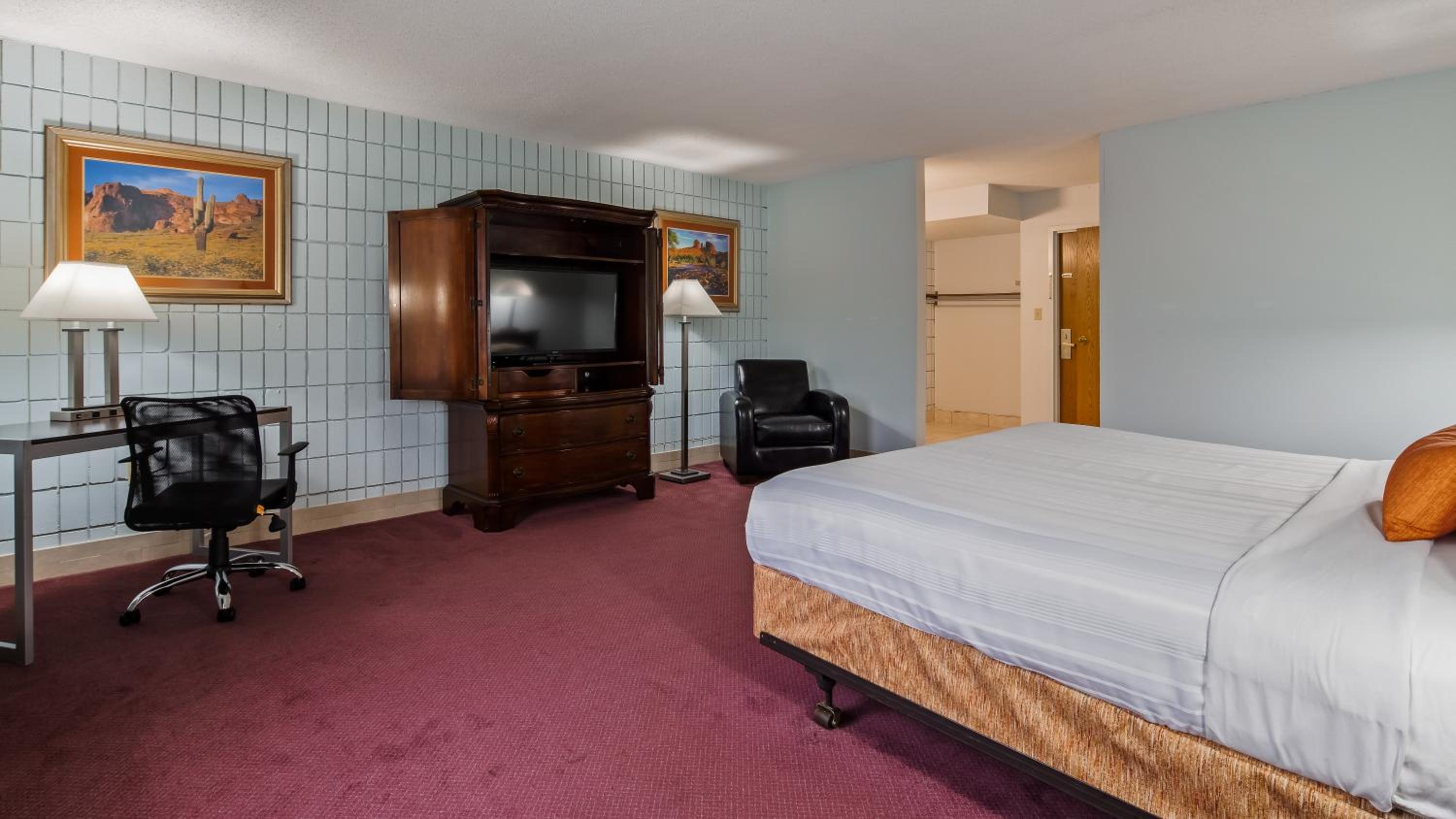 Farmington Vacations - Baymont Inn and Suites by Wyndham Farmington, MO - Property Image 18
