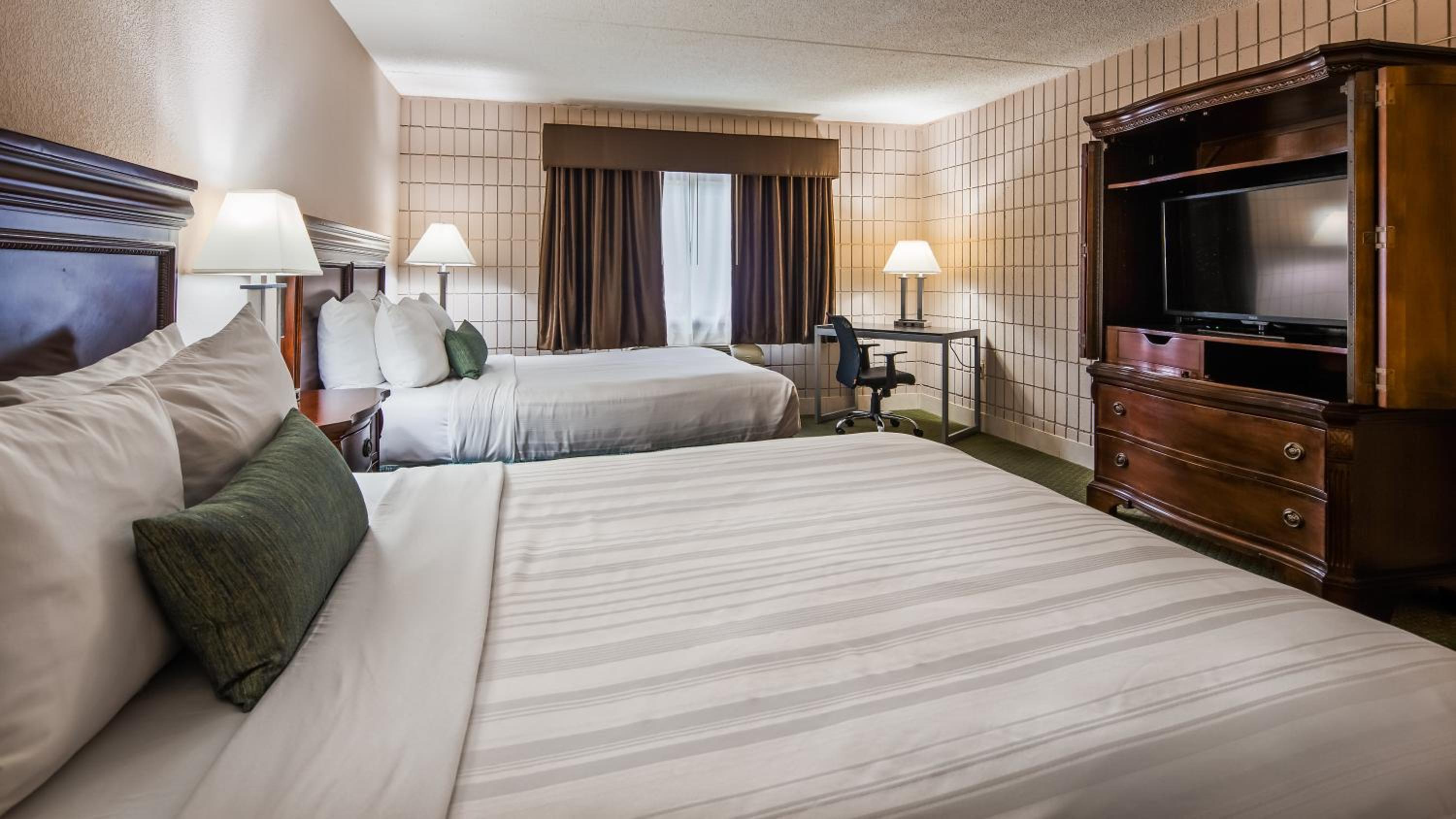 Farmington Vacations - Baymont Inn and Suites by Wyndham Farmington, MO - Property Image 20