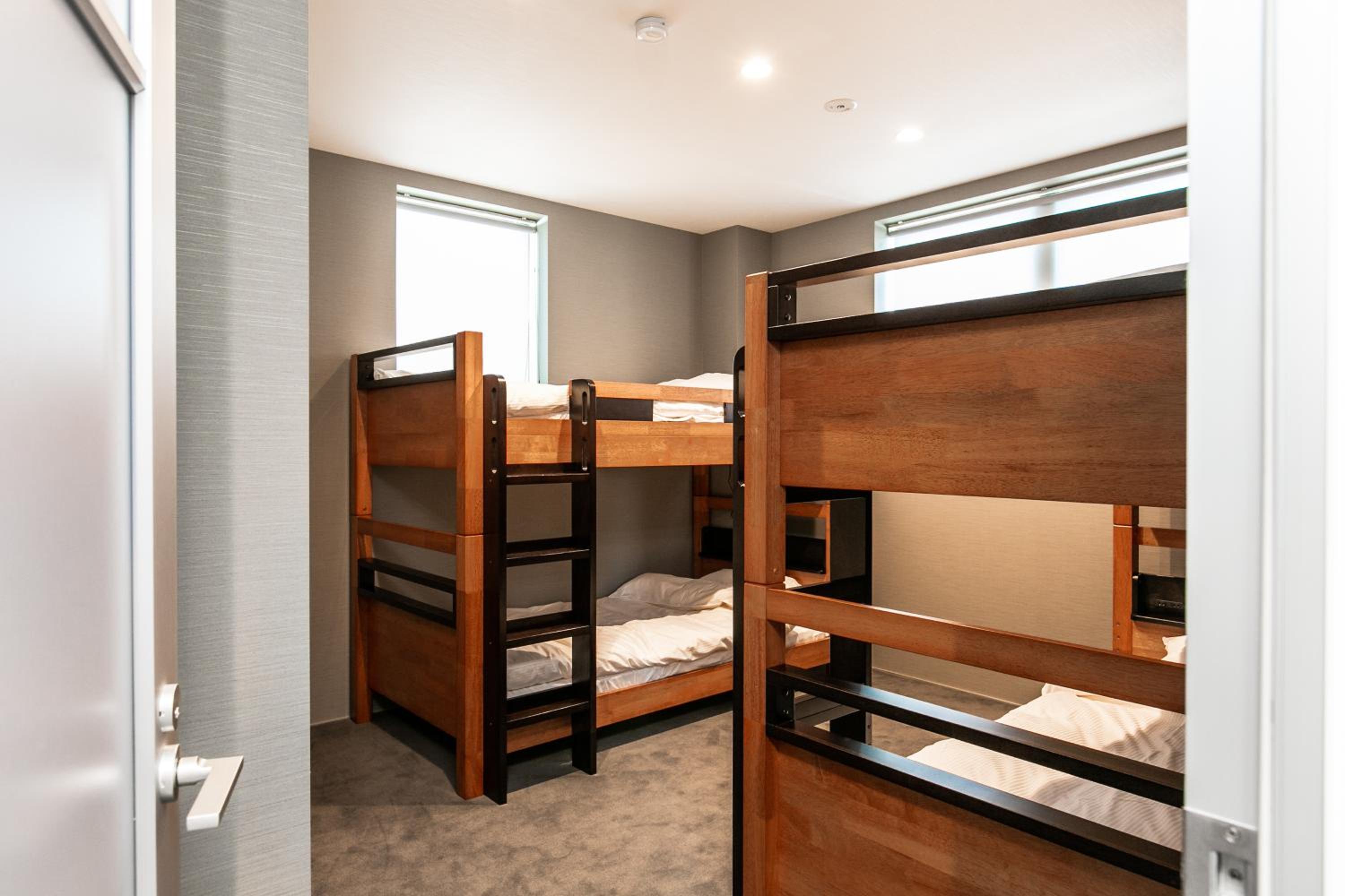 Bluebird Apartments by The Hakuba Collection