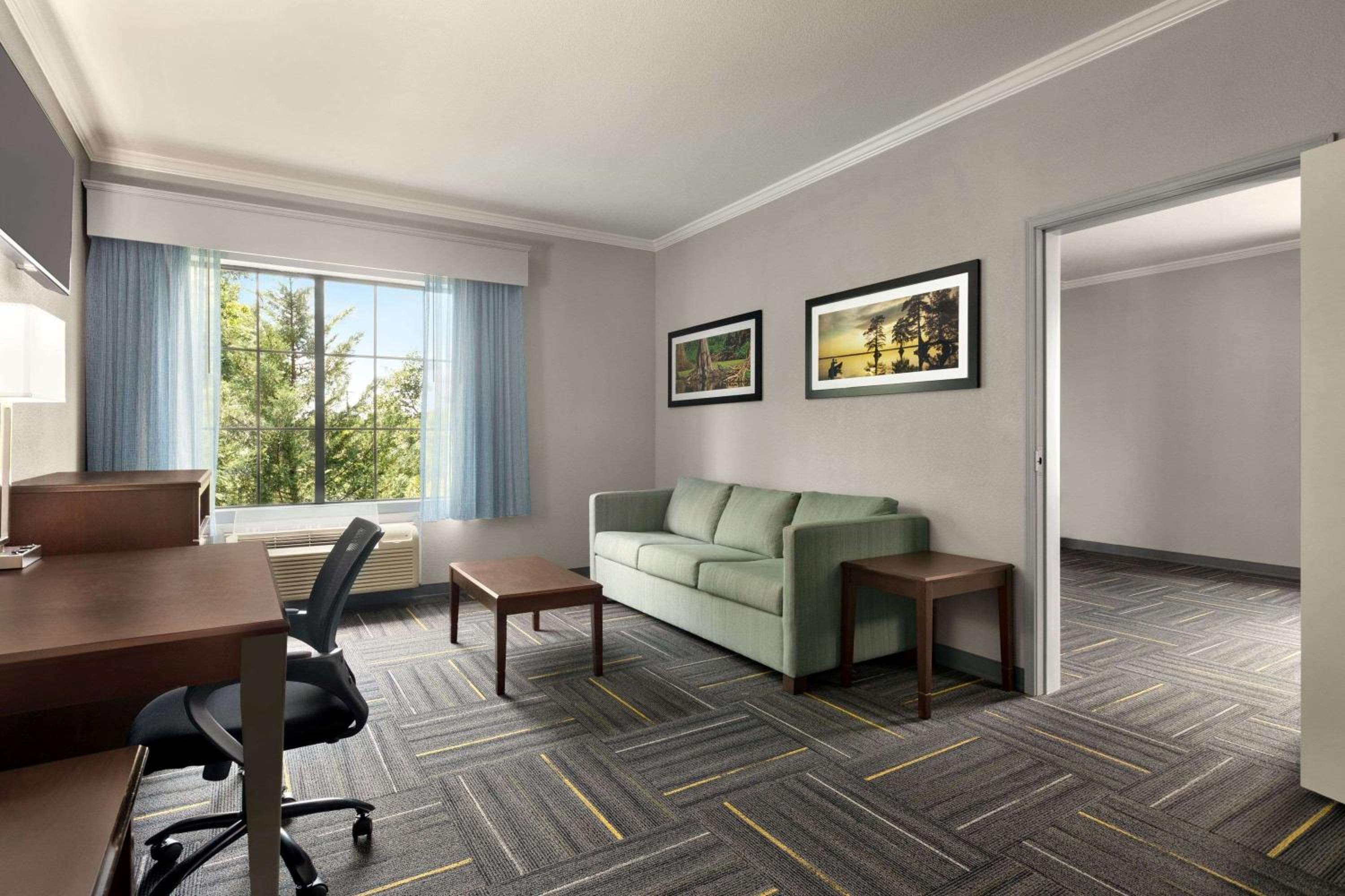 Dublin Vacations - La Quinta by Wyndham Dublin - Property Image 1