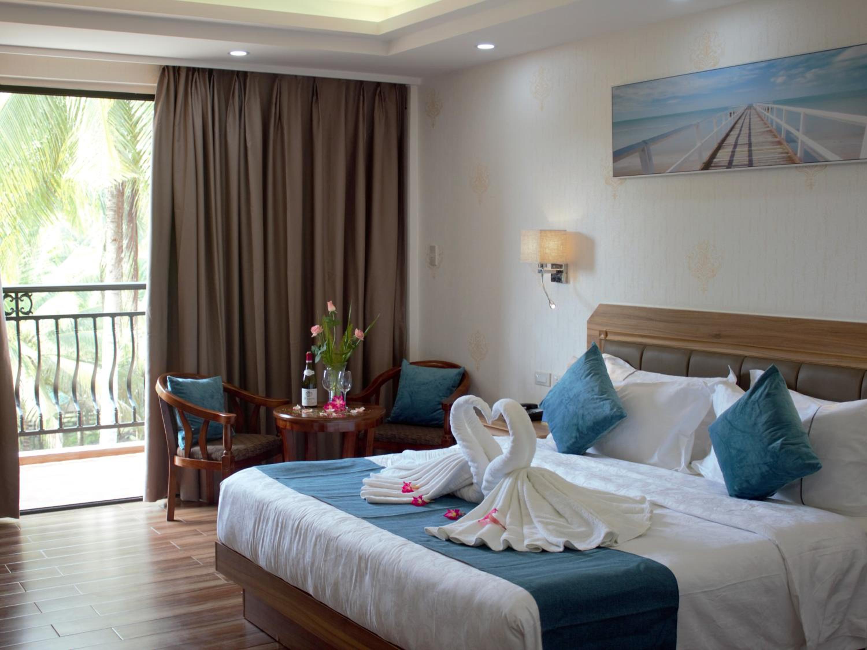 Costa Palawan Resort