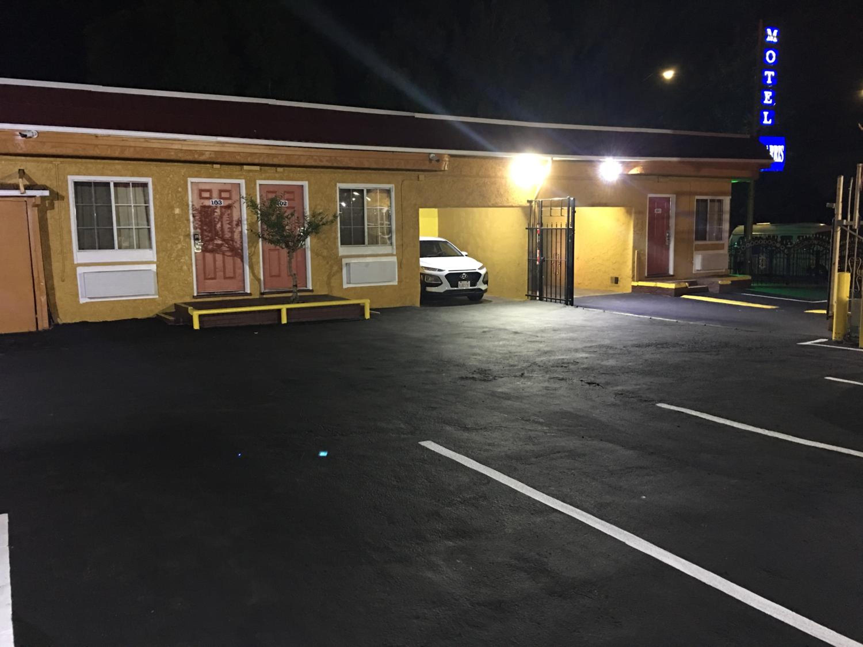 Harris Motel