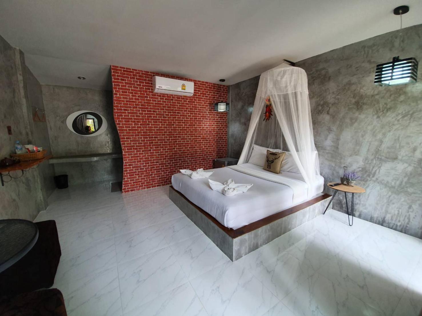 Phumaihom Resort