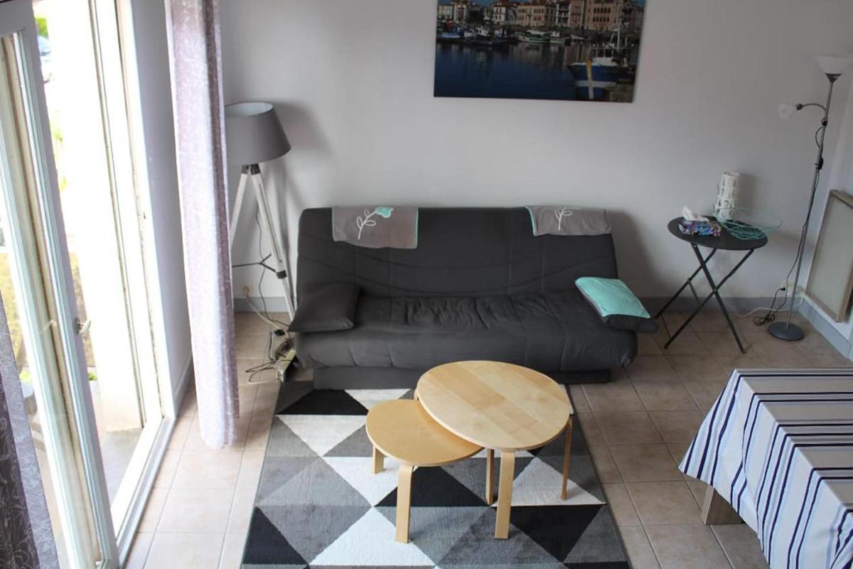 4 PIECES PLAGE A PIED TERRASSE view 2