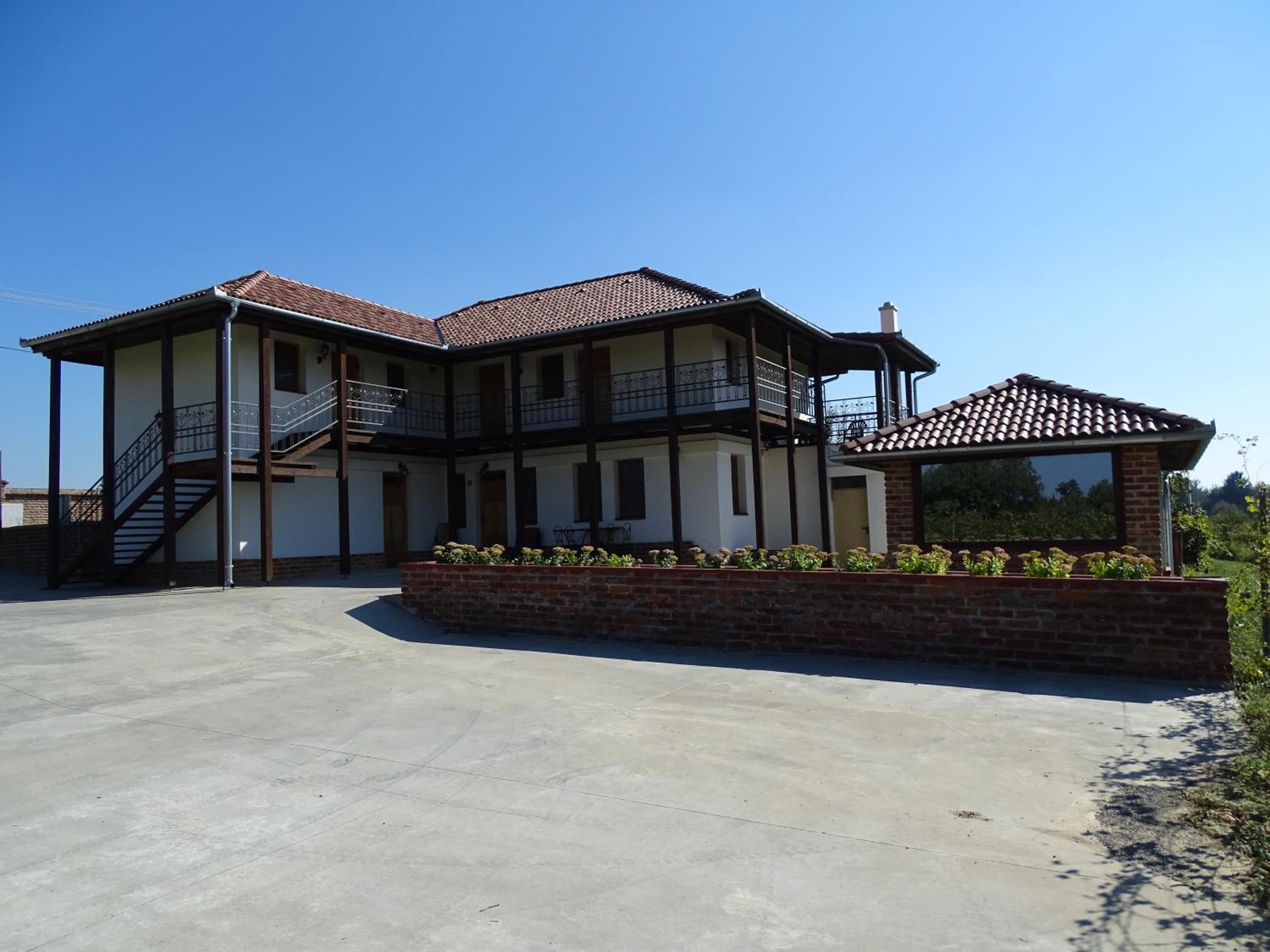 Ebner Pince - Panzió view 3